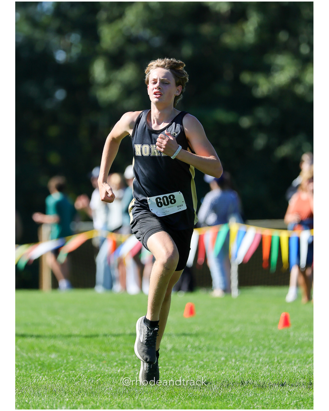 Elliott Graham - North Kingstown High School - 19:21.83 - 2025 Injury Fund Carnival XC Cross Country Race - Deerfield Park, Smithfield RI - August 30 2025 File: ./dir-2-Boys-Danny-Brennan-Race/250830-2025-ritca-injury-fund-xc-cross-country-deerfield-park-smithfield-rhode-island-166-296A0806.jpg Elliott Graham - North Kingstown High School - 19:21.83 - 2025 Injury Fund Carnival XC Cross Country Race - Deerfield Park, Smithfield RI -…