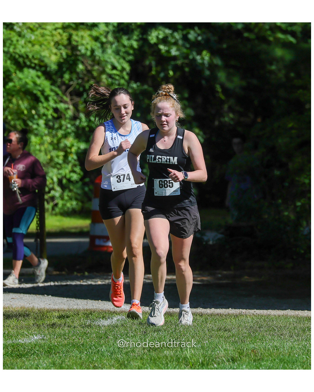 Amelia Healy - Johnston High School - 27:42.75 - Liliana Daigneault - Pilgrim High School - 26:16.19 - 2025 Injury Fund Carnival XC Cross Country Race - Deerfield Park, Smithfield RI - August 30 2025 File: ./dir-3-Girls-Roger-Roy-Race/250830-2025-ritca-injury-fund-xc-cross-country-deerfield-park-smithfield-rhode-island-272-296A3691.jpg Amelia Healy - Johnston High School - 27:42.75 - Liliana Daigneault - Pilgrim High School - 26:16.19 - 2025 Injury Fund Carnival XC Cross C…
