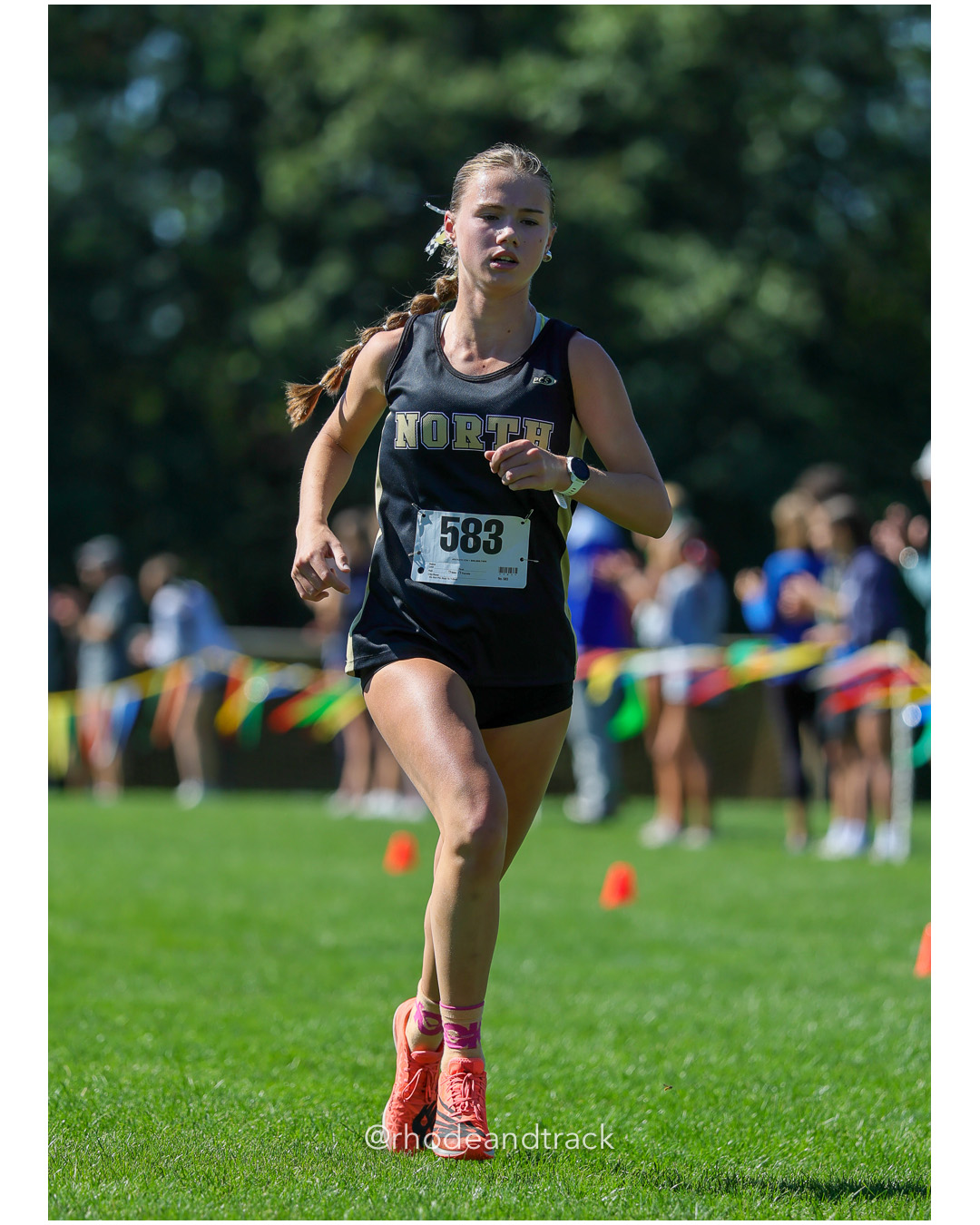 Lucy Stowe - North Kingstown High School - 19:00.89 - 2025 Injury Fund Carnival XC Cross Country Race - Deerfield Park, Smithfield RI - August 30 2025 File: ./dir-3-Girls-Roger-Roy-Race/250830-2025-ritca-injury-fund-xc-cross-country-deerfield-park-smithfield-rhode-island-292-296A4291.jpg Lucy Stowe - North Kingstown High School - 19:00.89 - 2025 Injury Fund Carnival XC Cross Country Race - Deerfield Park, Smithfield RI - Aug…