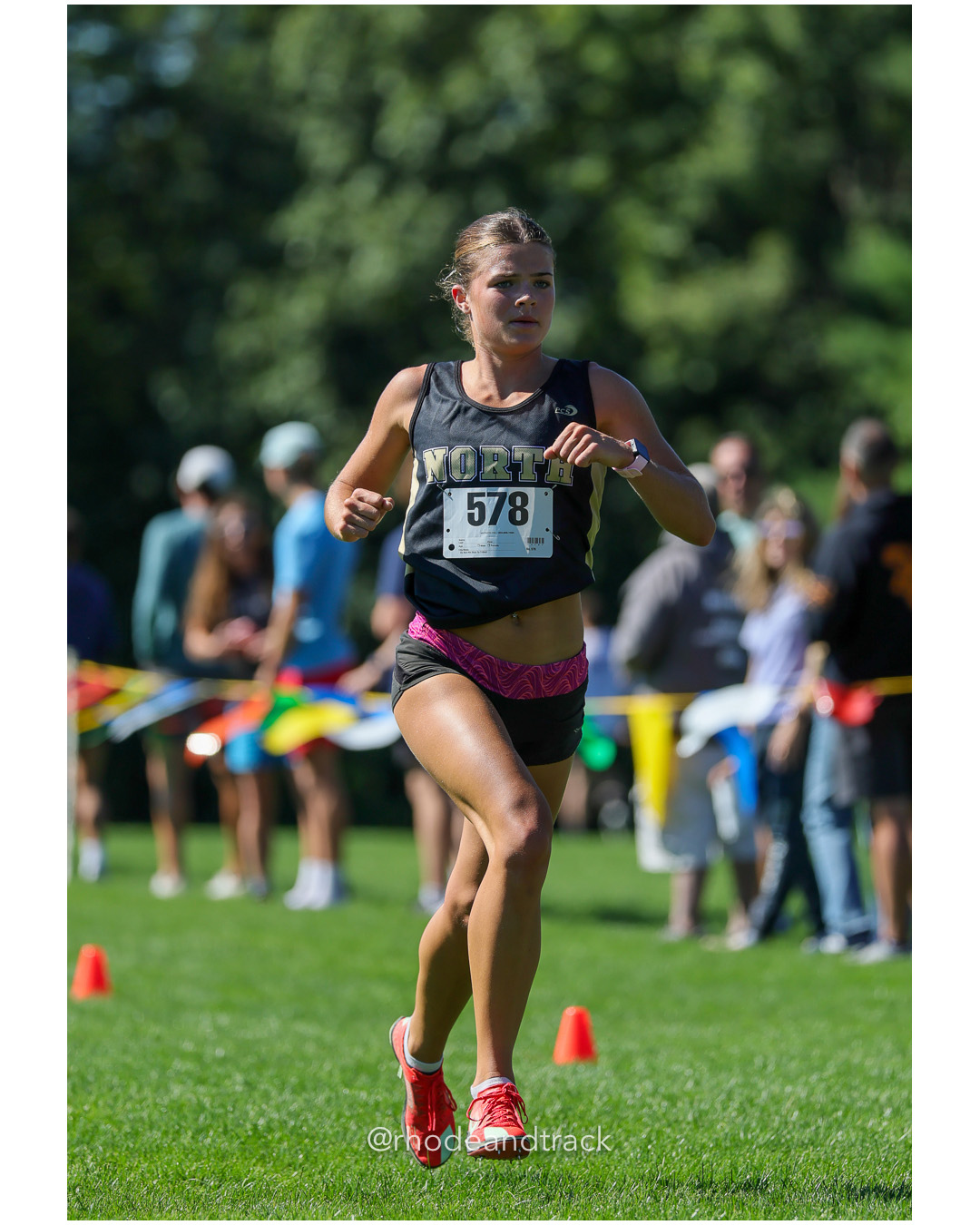 Abigail Nicolopoulos - North Kingstown High School - 19:24.26 - 2025 Injury Fund Carnival XC Cross Country Race - Deerfield Park, Smithfield RI - August 30 2025 File: ./dir-3-Girls-Roger-Roy-Race/250830-2025-ritca-injury-fund-xc-cross-country-deerfield-park-smithfield-rhode-island-300-296A4543.jpg Abigail Nicolopoulos - North Kingstown High School - 19:24.26 - 2025 Injury Fund Carnival XC Cross Country Race - Deerfield Park, Smithfiel…