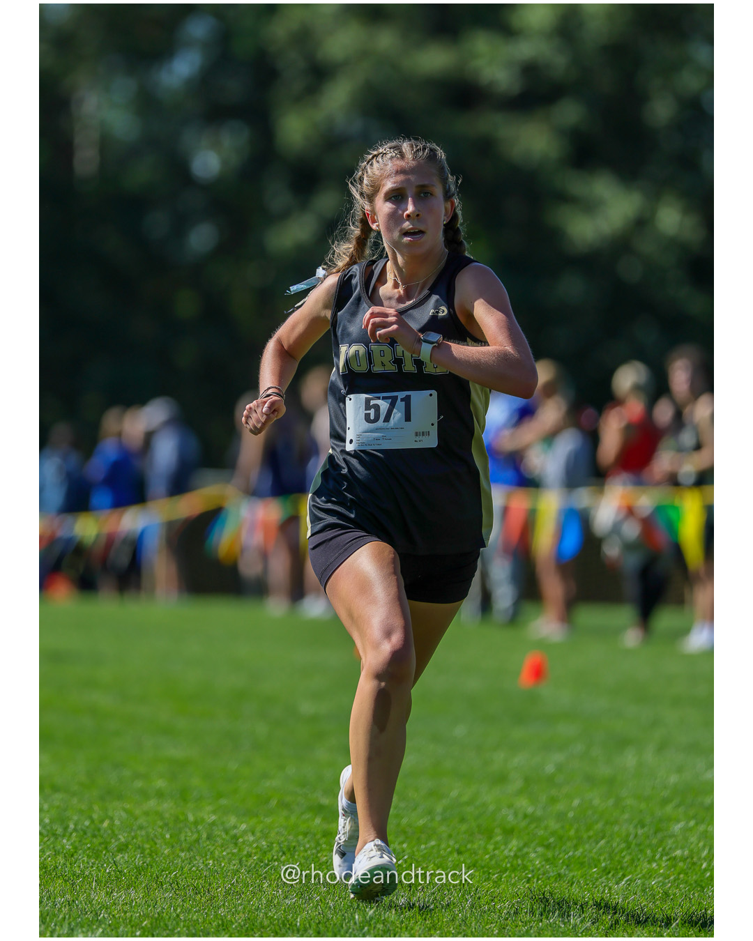 Devan Kolbe - North Kingstown High School - 21:38.91 - 2025 Injury Fund Carnival XC Cross Country Race - Deerfield Park, Smithfield RI - August 30 2025 File: ./dir-3-Girls-Roger-Roy-Race/250830-2025-ritca-injury-fund-xc-cross-country-deerfield-park-smithfield-rhode-island-317-296A4930.jpg Devan Kolbe - North Kingstown High School - 21:38.91 - 2025 Injury Fund Carnival XC Cross Country Race - Deerfield Park, Smithfield RI - Au…