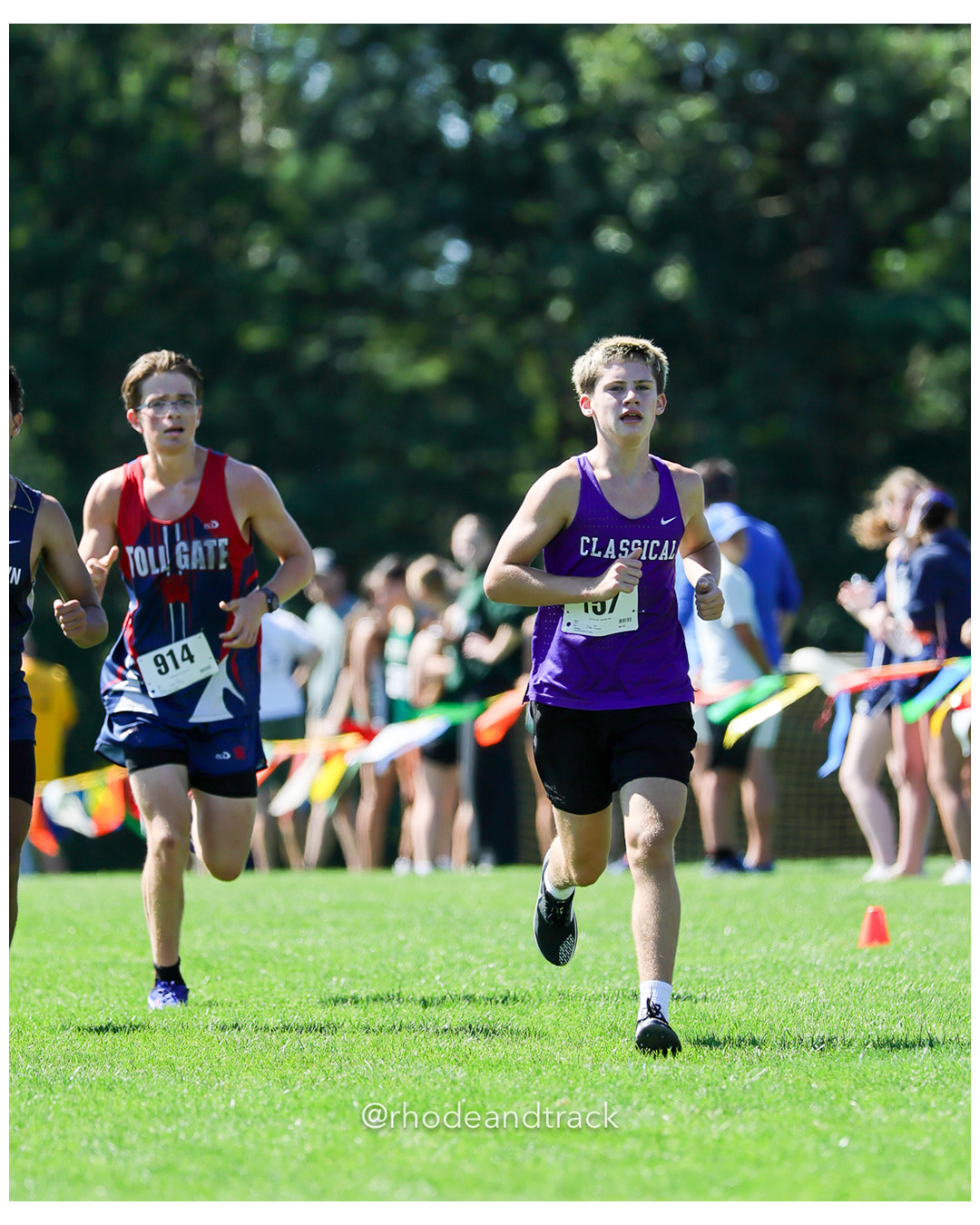 Logan Legault - Toll Gate High School - 19:47.11 - Evan Bubier - Classical High School - 19:47.36 - 2025 Injury Fund Carnival XC Cross Country Race - Deerfield Park, Smithfield RI - August 30 2025 File: ./dir-4-Boys-Nessa-Malloy-Race/250830-2025-ritca-injury-fund-xc-cross-country-deerfield-park-smithfield-rhode-island-482-296A9009.jpg Logan Legault - Toll Gate High School - 19:47.11 - Evan Bubier - Classical High School - 19:47.36 - 2025 Injury Fund Carnival XC Cross Coun…