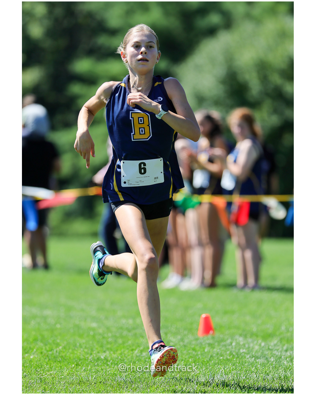 Charlotte Ford - Barrington High School - 18:17.26 - 2025 Injury Fund Carnival XC Cross Country Race - Deerfield Park, Smithfield RI - Augu…