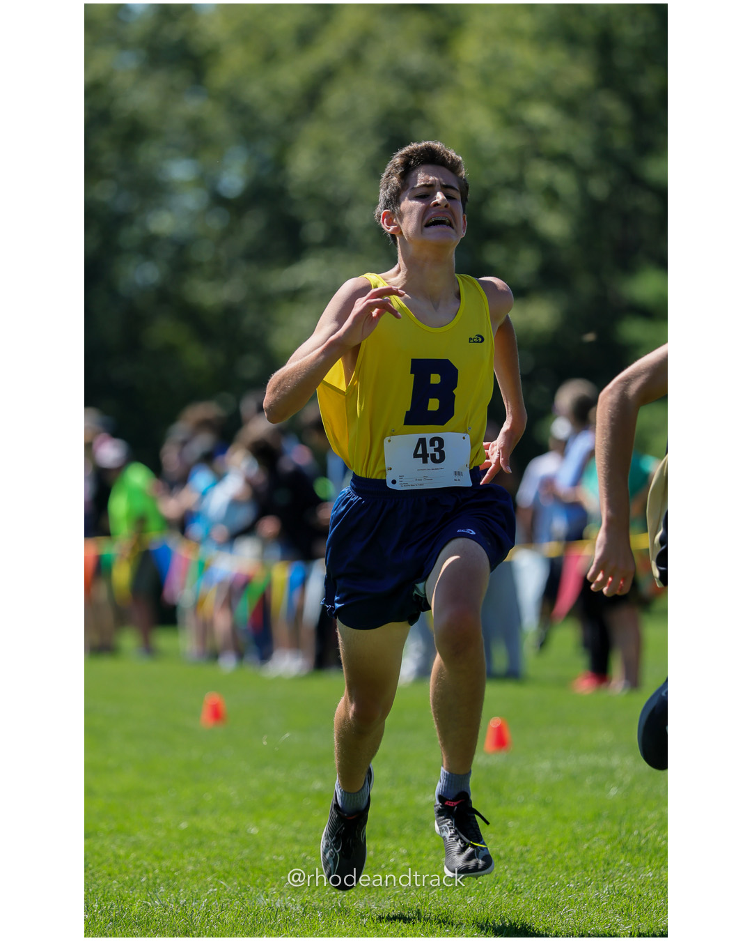 Ben Valdez - Barrington High School - 16:57.99 - 2025 Injury Fund Carnival XC Cross Country Race - Deerfield Park, Smithfield RI - August 3…