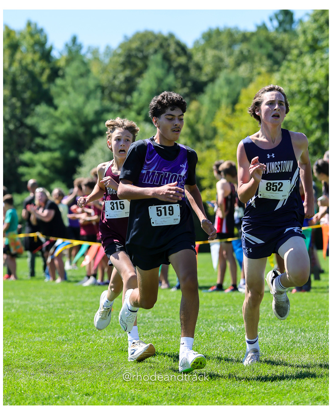 Floyd Kelly - East Greenwich High School - 17:55.75 - Dylan Cirillo - Mt Hope High School - 17:55.07 - Johnny O'hara - South Kingstown High School - 17:54.44 - 2025 Injury Fund Carnival XC Cross Country Race - Deerfield Park, Smithfield RI - August 30 2025 File: ./dir-6-Boys-Freshman-Ray-Dwyer-Race/250830-2025-ritca-injury-fund-xc-cross-country-deerfield-park-smithfield-rhode-island-675-296A3354.jpg Floyd Kelly - East Greenwich High School - 17:55.75 - Dylan Cirillo - Mt Hope High School - 17:55.07 - Johnny O'hara - South Kingstown High…