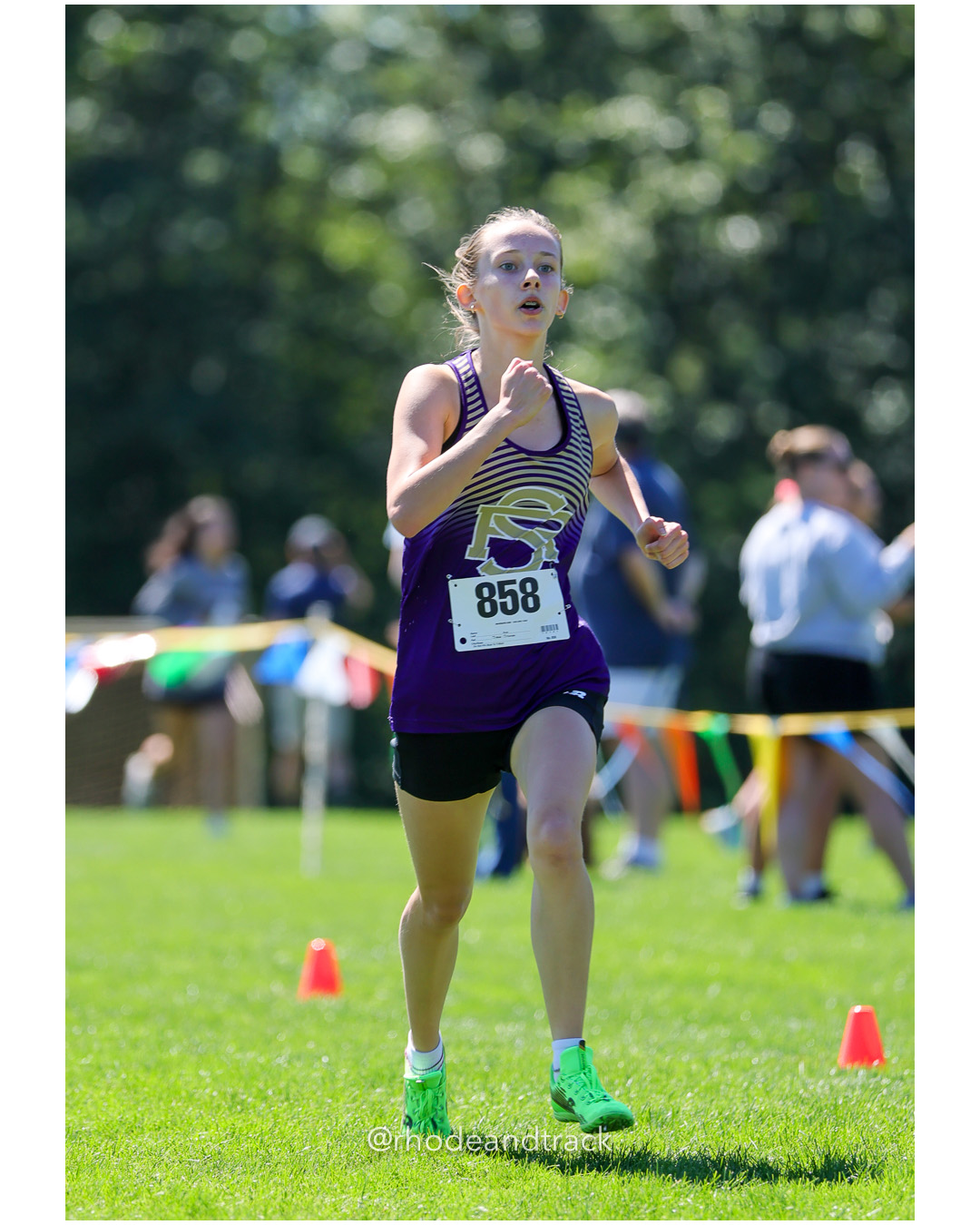 Alanna Celio - St. Raphael Academy - 25:29.20 - 2025 Injury Fund Carnival XC Cross Country Race - Deerfield Park, Smithfield RI - August 30 2025 File: ./dir-7-Girls-Jane-Hindley-Race/250830-2025-ritca-injury-fund-xc-cross-country-deerfield-park-smithfield-rhode-island-884-296A8193.jpg Alanna Celio - St. Raphael Academy - 25:29.20 - 2025 Injury Fund Carnival XC Cross Country Race - Deerfield Park, Smithfield RI - August 30…