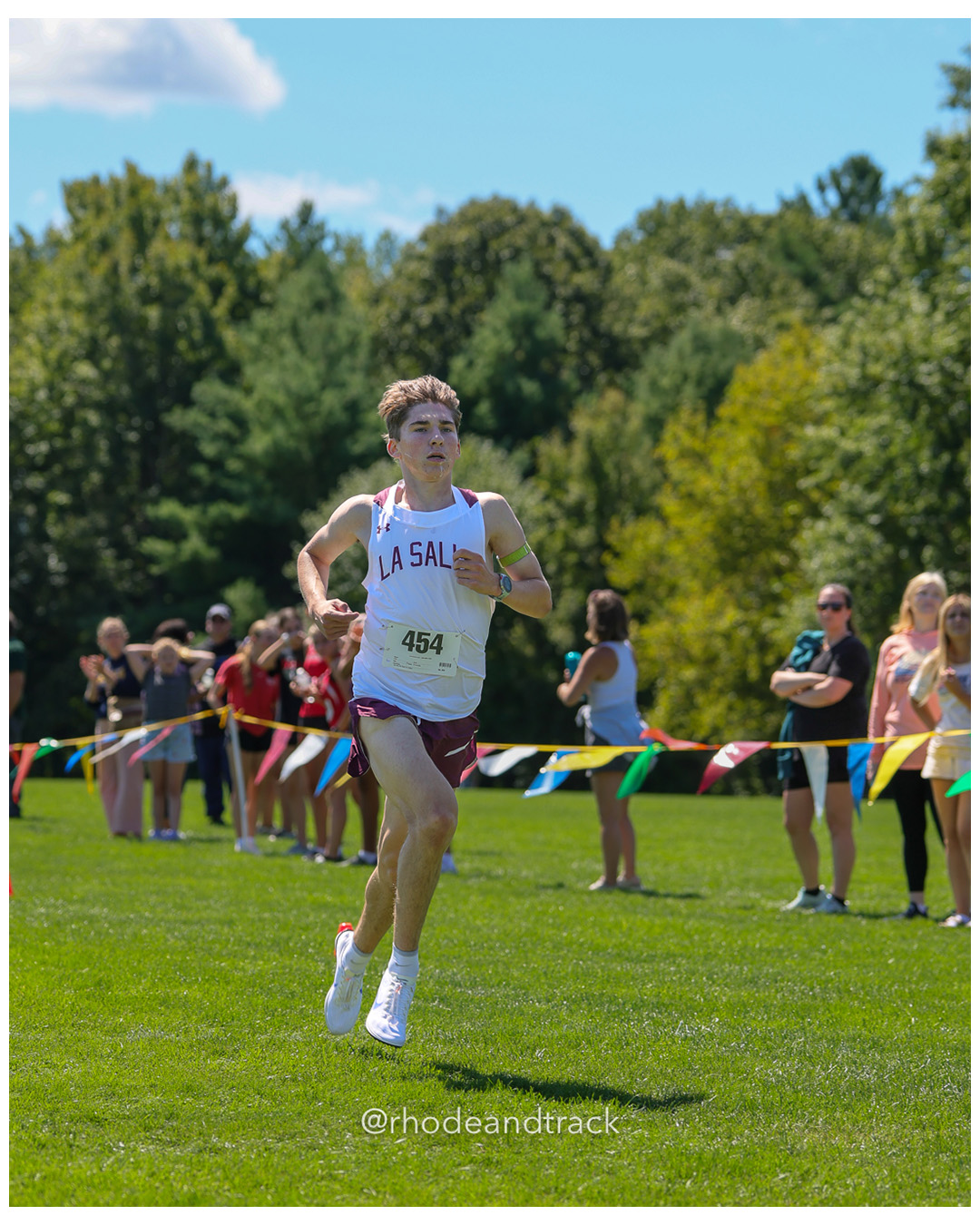 Marshall Vernon - La Salle Academy - 15:17.66 - 2025 Injury Fund Carnival XC Cross Country Race - Deerfield Park, Smithfield RI - August 30 2025 File: ./dir-8-Boys-Mark-Skinkle-Race/250830-2025-ritca-injury-fund-xc-cross-country-deerfield-park-smithfield-rhode-island-1027-296A1143.jpg Marshall Vernon - La Salle Academy - 15:17.66 - 2025 Injury Fund Carnival XC Cross Country Race - Deerfield Park, Smithfield RI - August 30…