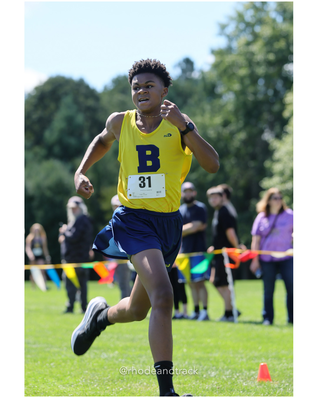 Julien Leblanc - Barrington High School - 21:14.28 - 2025 Injury Fund Carnival XC Cross Country Race - Deerfield Park, Smithfield RI - August 30 2025 File: ./dir-8-Boys-Mark-Skinkle-Race/250830-2025-ritca-injury-fund-xc-cross-country-deerfield-park-smithfield-rhode-island-1085-296A2673.jpg Julien Leblanc - Barrington High School - 21:14.28 - 2025 Injury Fund Carnival XC Cross Country Race - Deerfield Park, Smithfield RI - Augu…