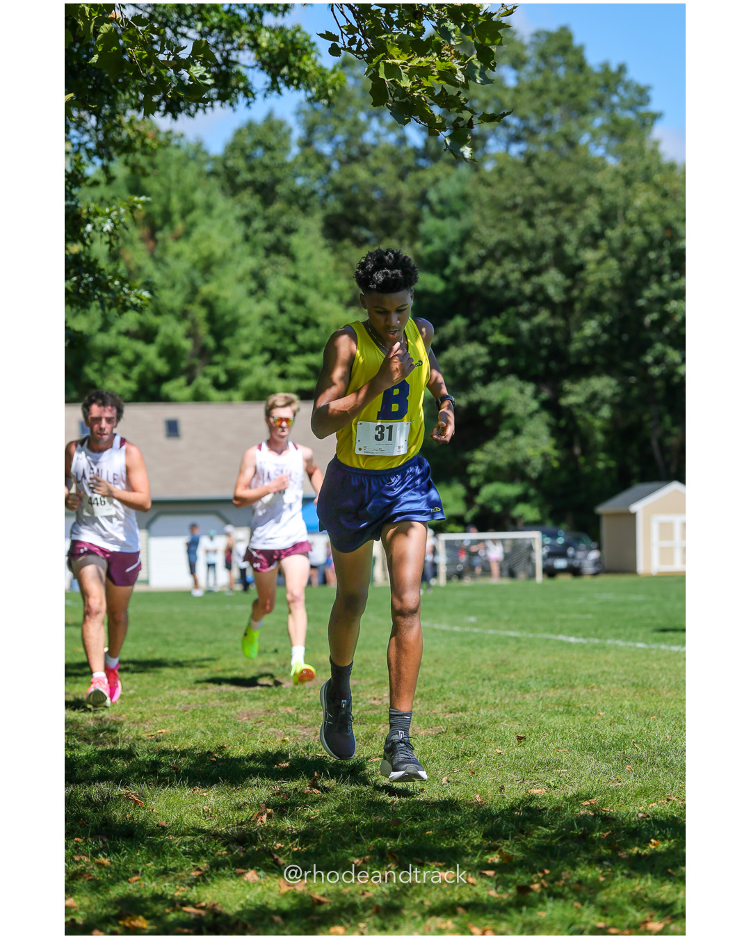 Julien Leblanc - Barrington High School - 21:14.28 - 2025 Injury Fund Carnival XC Cross Country Race - Deerfield Park, Smithfield RI - August 30 2025 File: ./dir-8-Boys-Mark-Skinkle-Race/250830-2025-ritca-injury-fund-xc-cross-country-deerfield-park-smithfield-rhode-island-989-296A0199.jpg Julien Leblanc - Barrington High School - 21:14.28 - 2025 Injury Fund Carnival XC Cross Country Race - Deerfield Park, Smithfield RI - Augu…