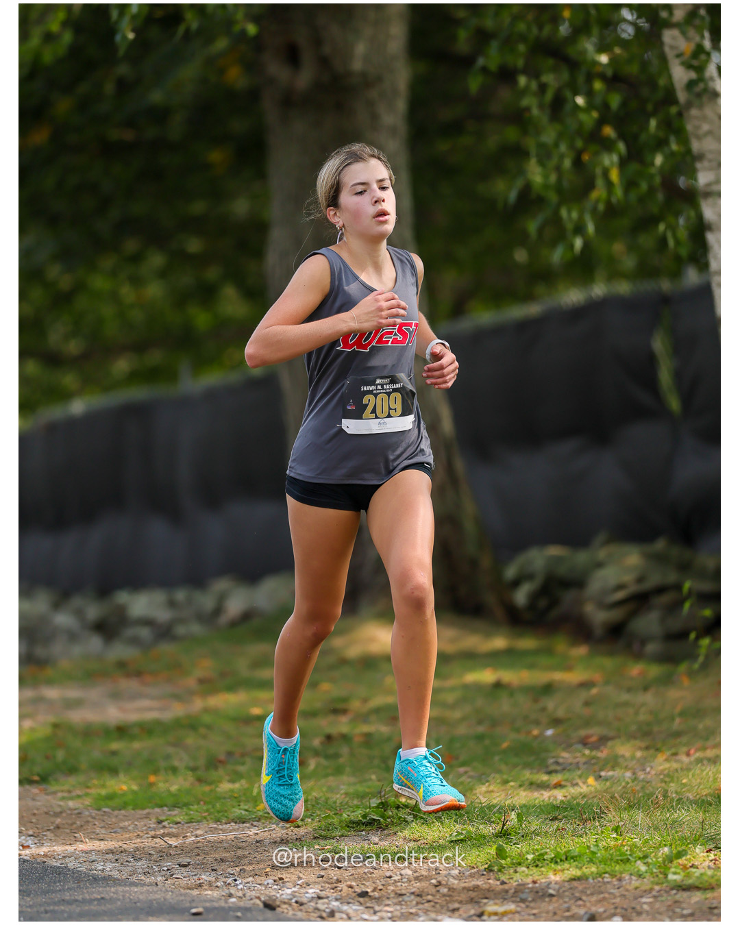 2025 Shawn Nassaney Memorial Invitational - Bryant University - September 6 2025 File: ./dir-4-HS-Girls/250906-xc-2025-shawn-nassaney-invitational-bryant-university-351-296A8747.jpg 2025 Shawn Nassaney Memorial Invitational - Bryant University - September 6 2025 – RI Cross Country 2025 Shawn Nasseney Invitational – Sep…