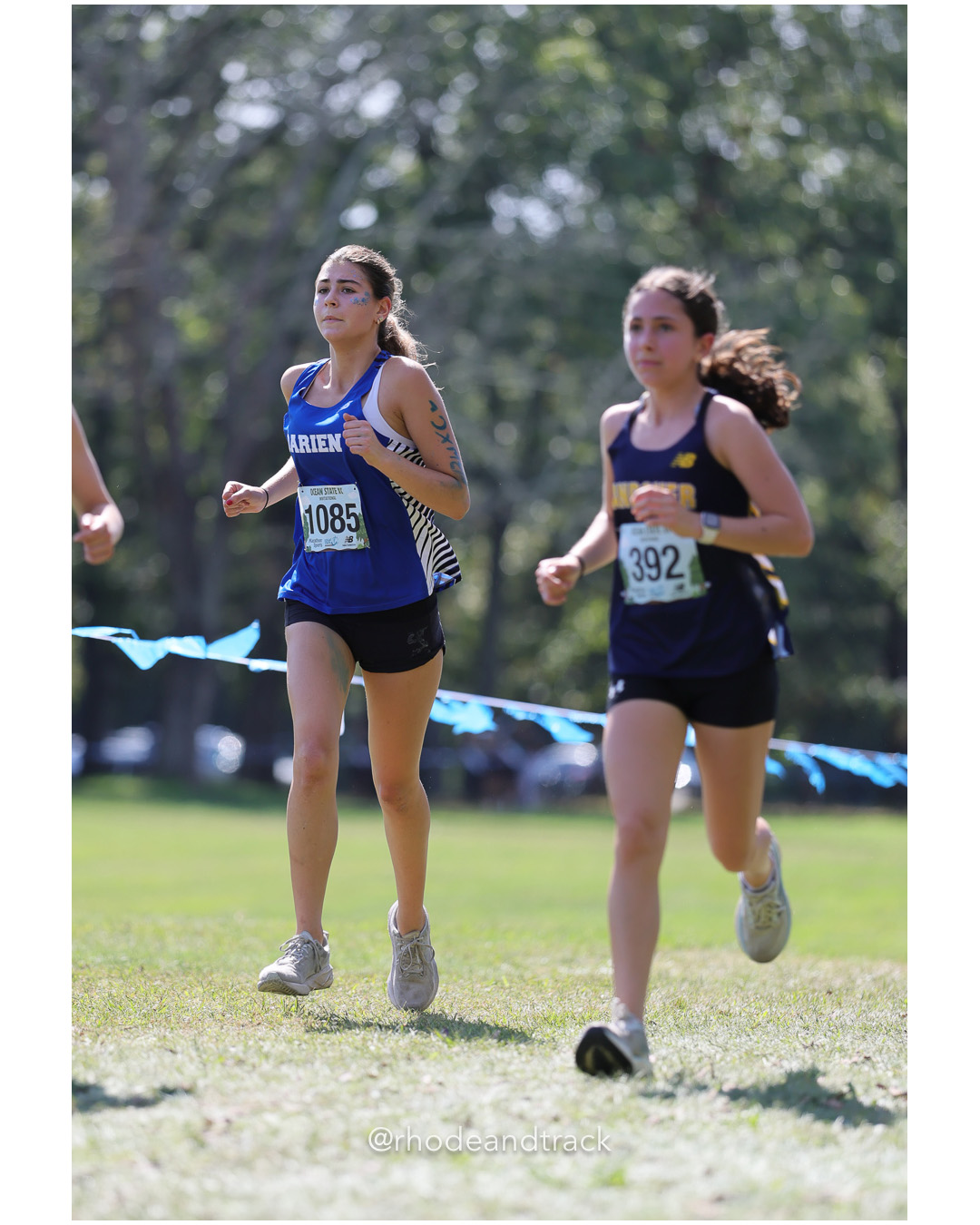 Joslin Burkholder – Darien High School - Keira Howell – Andover High School - 2025 RI Ocean State XC Invitational - Goddard Memorial Park - Warwick, RI - September 27 2025 File: ./250927-2025-ocean-state-xc-invitational-warwick-ri-334-296A8362.jpg Joslin Burkholder – Darien High School - Keira Howell – Andover High School - 2025 RI Ocean State XC Invitational - Goddard Memorial Park -…