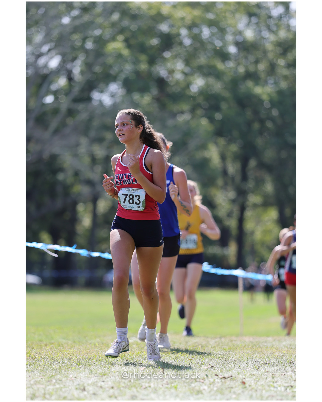 Mya Kenyon – Central Catholic High School - 2025 RI Ocean State XC Invitational - Goddard Memorial Park - Warwick, RI - September 27 2025 File: ./250927-2025-ocean-state-xc-invitational-warwick-ri-354-296A8651.jpg Mya Kenyon – Central Catholic High School - 2025 RI Ocean State XC Invitational - Goddard Memorial Park - Warwick, RI - September 27 2025 –…