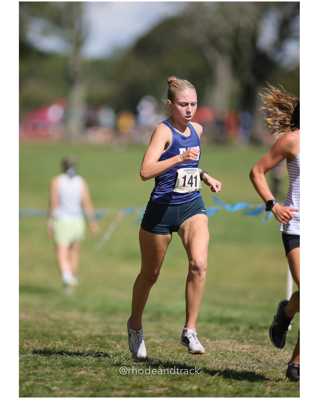 Maddie Laezza – Eastport-South Manor - 2025 RI Ocean State XC Invitational - Goddard Memorial Park - Warwick, RI - September 27 2025 File: ./250927-2025-ocean-state-xc-invitational-warwick-ri-482-296A9779.jpg Maddie Laezza – Eastport-South Manor - 2025 RI Ocean State XC Invitational - Goddard Memorial Park - Warwick, RI - September 27 2025 – 2025…