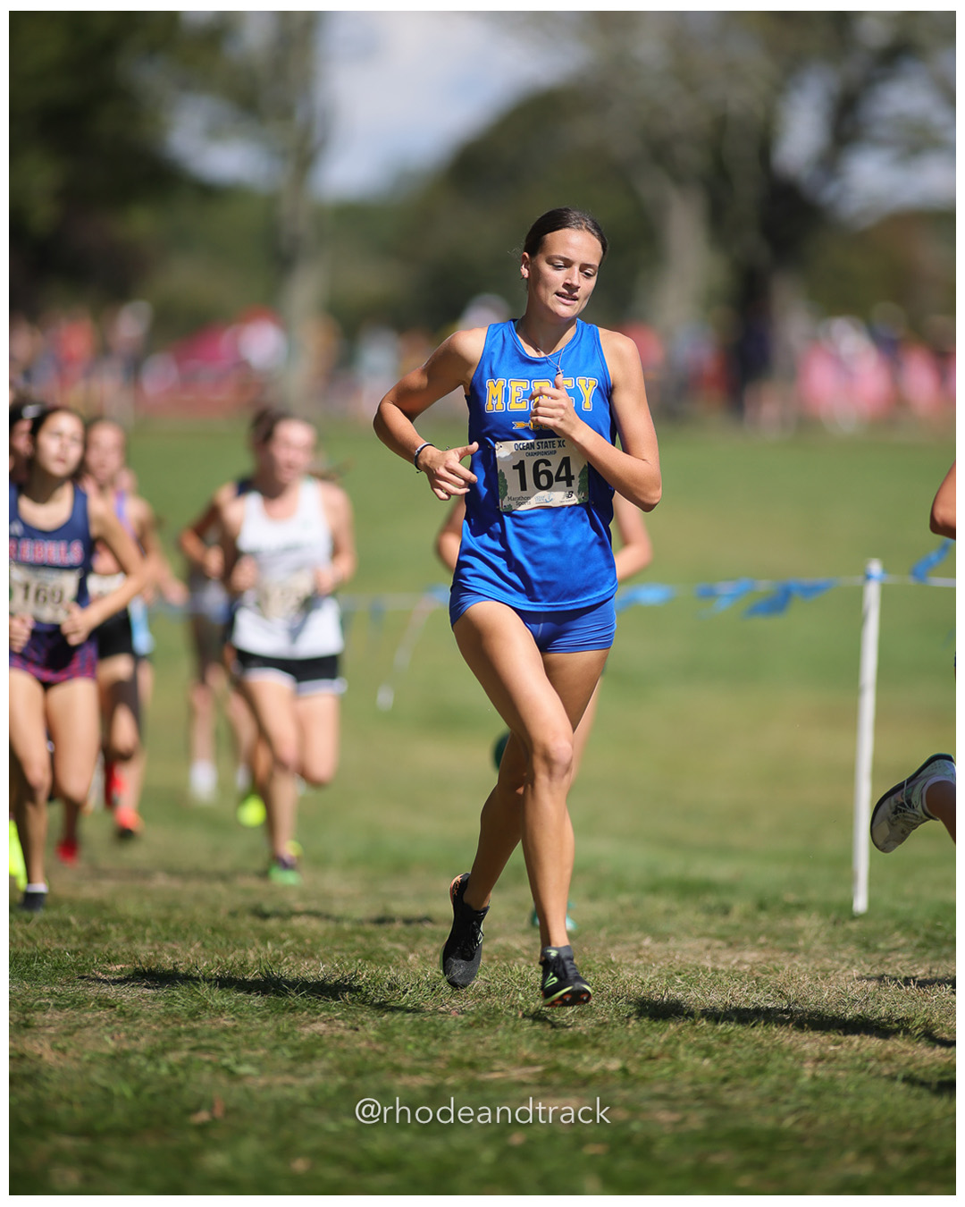 Sarah Roberts – Mercy High School - 2025 RI Ocean State XC Invitational - Goddard Memorial Park - Warwick, RI - September 27 2025 File: ./250927-2025-ocean-state-xc-invitational-warwick-ri-493-296A9842.jpg Sarah Roberts – Mercy High School - 2025 RI Ocean State XC Invitational - Goddard Memorial Park - Warwick, RI - September 27 2025 – 2025 Oc…