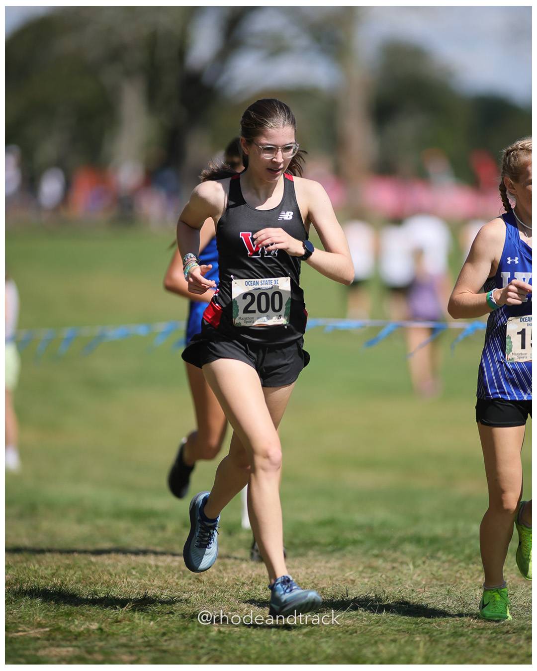 Abigail Bastien – Winchester High School - 2025 RI Ocean State XC Invitational - Goddard Memorial Park - Warwick, RI - September 27 2025 File: ./250927-2025-ocean-state-xc-invitational-warwick-ri-508-296A9920.jpg Abigail Bastien – Winchester High School - 2025 RI Ocean State XC Invitational - Goddard Memorial Park - Warwick, RI - September 27 2025 –…