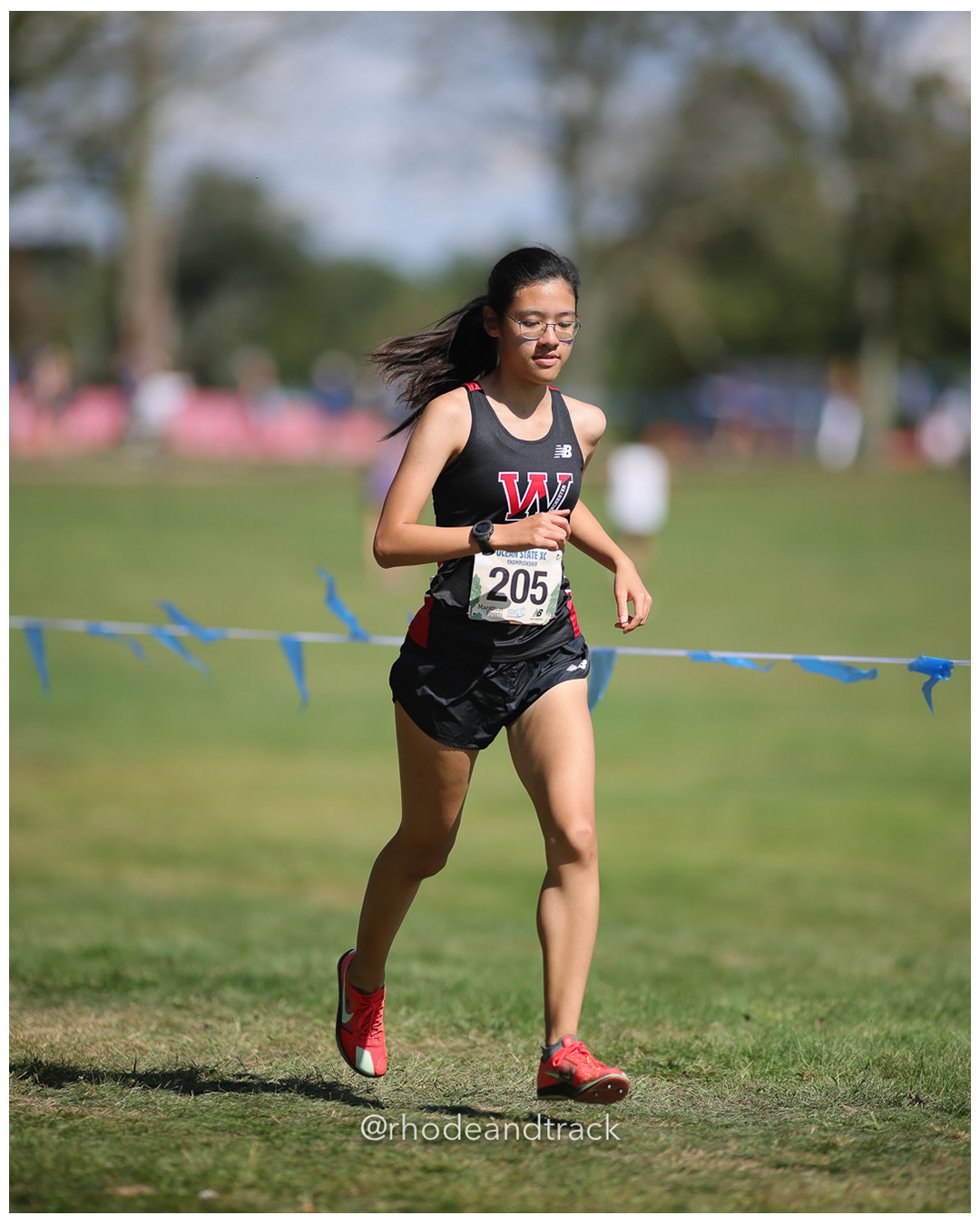 Michelle Su – Winchester High School - 2025 RI Ocean State XC Invitational - Goddard Memorial Park - Warwick, RI - September 27 2025 File: ./250927-2025-ocean-state-xc-invitational-warwick-ri-518-296A9992.jpg Michelle Su – Winchester High School - 2025 RI Ocean State XC Invitational - Goddard Memorial Park - Warwick, RI - September 27 2025 – 2025…