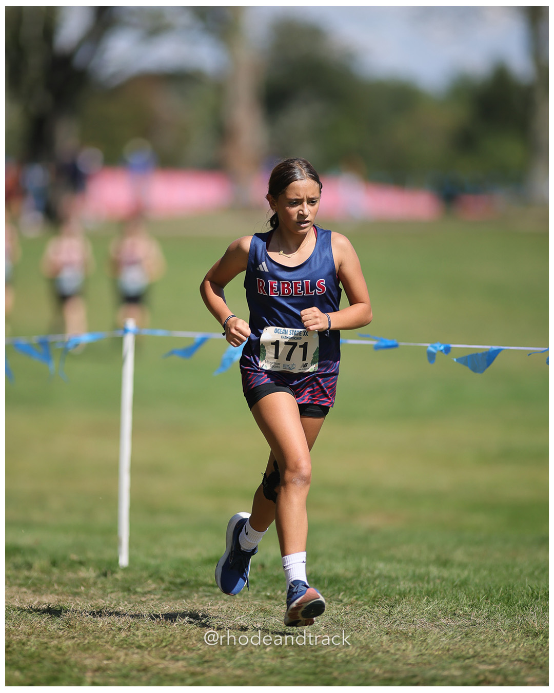 Summer Noszko – New Fairfield High School - 2025 RI Ocean State XC Invitational - Goddard Memorial Park - Warwick, RI - September 27 2025 File: ./250927-2025-ocean-state-xc-invitational-warwick-ri-521-296A0016.jpg Summer Noszko – New Fairfield High School - 2025 RI Ocean State XC Invitational - Goddard Memorial Park - Warwick, RI - September 27 2025 –…