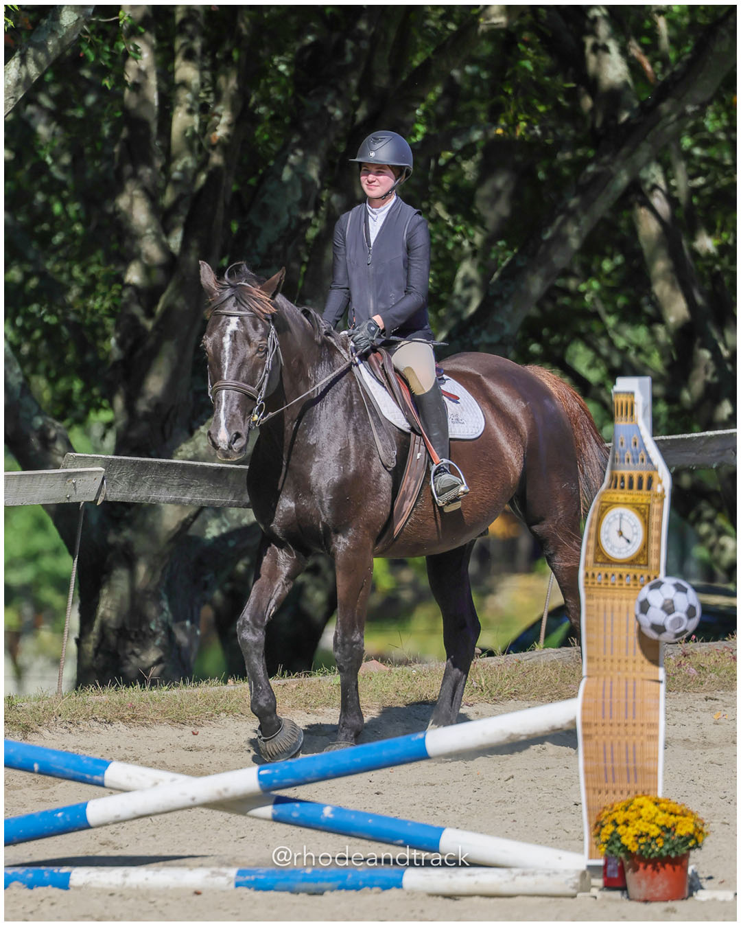 Georgia Vernon, Prospect Hill Farm / Bay View / Mt St Charles - Interscholastic Equestrian Association competition - Prospect Hill Farm - Lincoln, RI - September 28 2025 File: ./dir-5-JV-Novice-Equitation-of-xrails-2/250928-interscholastic-equestrian-association-show-prospect-hill-farm-lincoln-ri-september-29-2025-426-296A7020.jpg Georgia Vernon, Prospect Hill Farm / Bay View / Mt St Charles - Interscholastic Equestrian Association competition - Prospect Hill Farm - L…