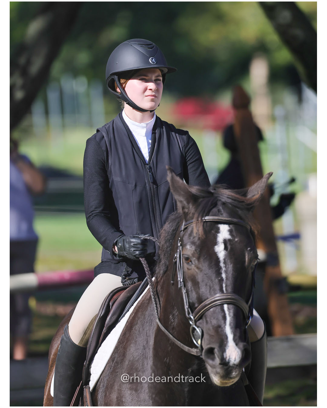 Georgia Vernon, Prospect Hill Farm / Bay View / Mt St Charles - Interscholastic Equestrian Association competition - Prospect Hill Farm - Lincoln, RI - September 28 2025 File: ./dir-6-JV-Novice-Equitation-flat-1/250928-interscholastic-equestrian-association-show-prospect-hill-farm-lincoln-ri-september-29-2025-442-296A7356.jpg Georgia Vernon, Prospect Hill Farm / Bay View / Mt St Charles - Interscholastic Equestrian Association competition - Prospect Hill Farm - L…