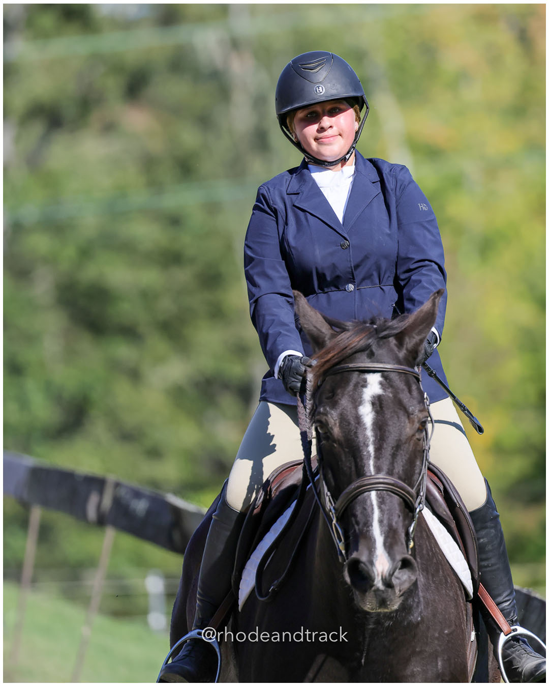 Gabriella Roody, Prospect Hill Farm / Bay View / Mt St Charles - Interscholastic Equestrian Association competition - Prospect Hill Farm - Lincoln, RI - September 28 2025 File: ./dir-6-JV-Novice-Equitation-flat-1/250928-interscholastic-equestrian-association-show-prospect-hill-farm-lincoln-ri-september-29-2025-447-296A6927.jpg Gabriella Roody, Prospect Hill Farm / Bay View / Mt St Charles - Interscholastic Equestrian Association competition - Prospect Hill Farm -…