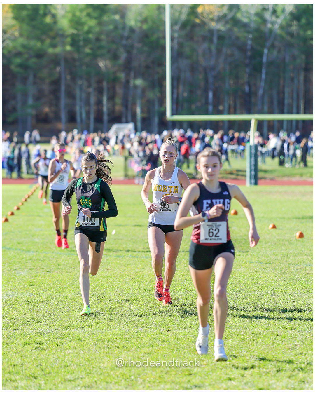 Julia Dowling, North Smithfield High School, 19:28.68, 16 - Lucy Stowe, North Kingstown High School, 19:29.19, 17 - Lily Chabot, Exeter-West Greenwich Regional, 19:27.64, 15 - RI Cross Country State Championship - Ponaganset High School - North Scituate, RI - November 1, 2025 File: ./dir-1-Girls-Championship/251101-2025-RI-Cross-Country-State-Championships-Ponaganset-217-296A1745.jpg Julia Dowling, North Smithfield High School, 19:28.68, 16 - Lucy Stowe, North Kingstown High School, 19:29.19, 17 - Lily Chabot, Exeter-Wes…