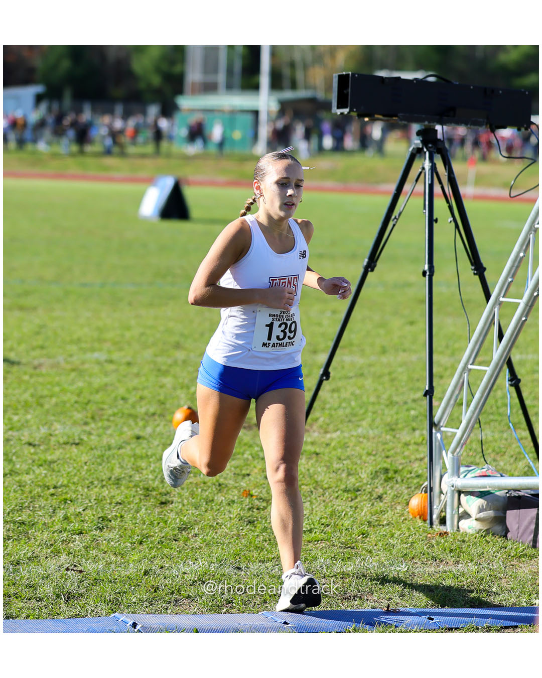 Mea Ayotte, Toll Gate High School, 20:38.66, 35 - RI Cross Country State Championship - Ponaganset High School - North Scituate, RI - November 1, 2025 File: ./dir-1-Girls-Championship/251101-2025-RI-Cross-Country-State-Championships-Ponaganset-258-296A2877.jpg Mea Ayotte, Toll Gate High School, 20:38.66, 35 - RI Cross Country State Championship - Ponaganset High School - North Scituate, RI - Novem…