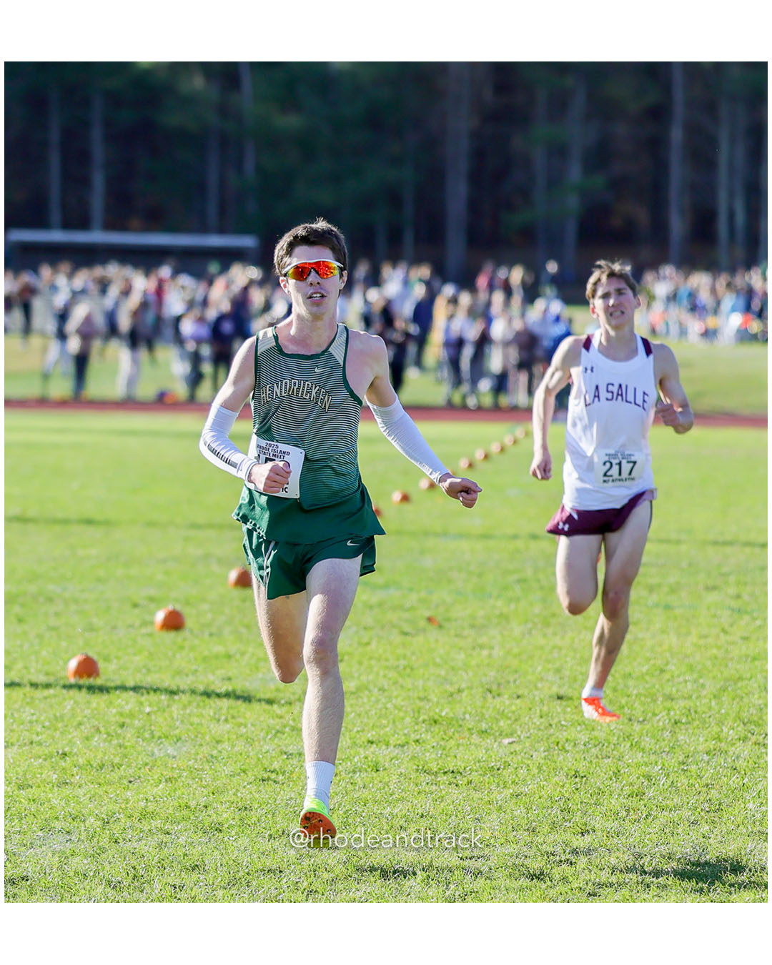 David Hayes, Bishop Hendricken High School, 15:29.01, 3 - Marshall Vernon, La Salle Academy, 15:30.62, 4 - RI Cross Country State Championship - Ponaganset High School - North Scituate, RI - November 1, 2025 File: ./dir-2-Boys-Championship/251101-2025-RI-Cross-Country-State-Championships-Ponaganset-565-296A7517.jpg David Hayes, Bishop Hendricken High School, 15:29.01, 3 - Marshall Vernon, La Salle Academy, 15:30.62, 4 - RI Cross Country State Champions…