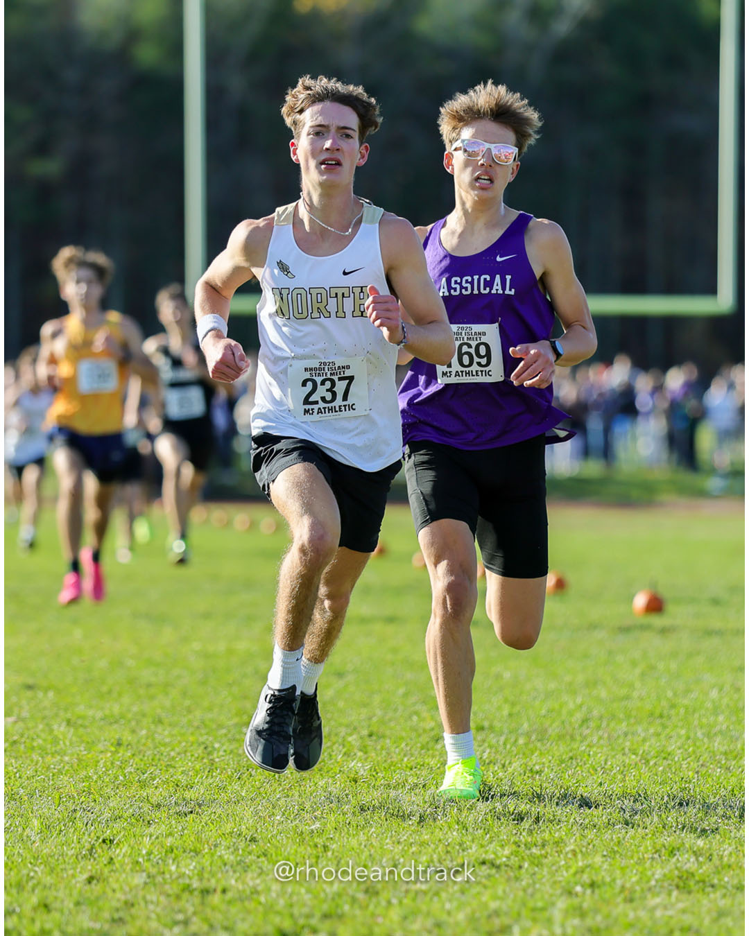 Colson Place, North Kingstown High School, 17:02.09, 26 - Noah Johnson, Classical High School, 17:02.39, 27 - RI Cross Country State Championship - Ponaganset High School - North Scituate, RI - November 1, 2025 File: ./dir-2-Boys-Championship/251101-2025-RI-Cross-Country-State-Championships-Ponaganset-599-296A8335.jpg Colson Place, North Kingstown High School, 17:02.09, 26 - Noah Johnson, Classical High School, 17:02.39, 27 - RI Cross Country State Champi…