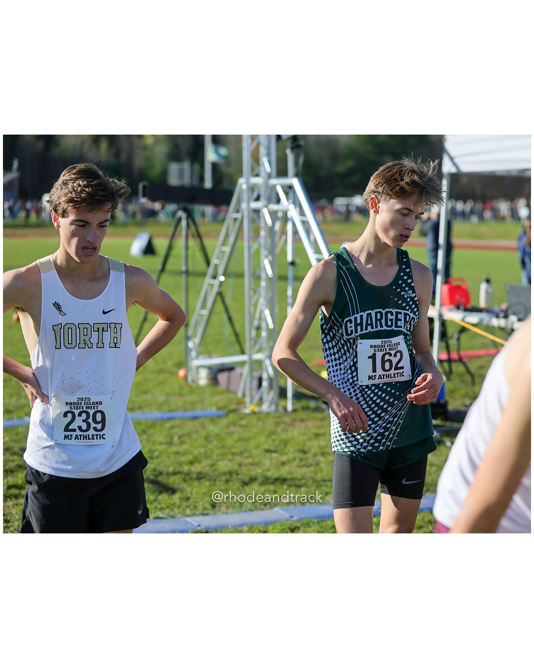 Benjamin Thorne, North Kingstown High School, 17:31.01, 49 - Leo Haxton, Chariho Regional High School, 17:30.87, 48 - RI Cross Country State Championship - Ponaganset High School - North Scituate, RI - November 1, 2025 File: ./dir-2-Boys-Championship/251101-2025-RI-Cross-Country-State-Championships-Ponaganset-619-296A8641.jpg Benjamin Thorne, North Kingstown High School, 17:31.01, 49 - Leo Haxton, Chariho Regional High School, 17:30.87, 48 - RI Cross Country Stat…