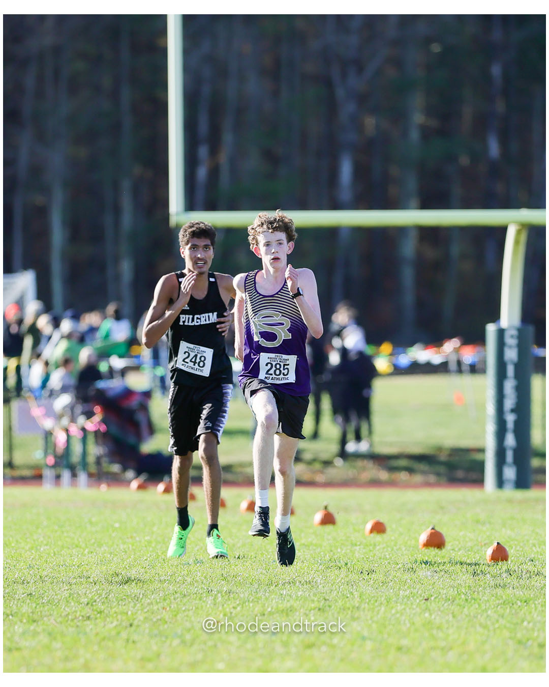 Dylan Borges, Pilgrim High School, 20:49.09, 141 - Patrick Wingate, St. Raphael Academy, 20:47.13, 140 - RI Cross Country State Championship - Ponaganset High School - North Scituate, RI - November 1, 2025 File: ./dir-2-Boys-Championship/251101-2025-RI-Cross-Country-State-Championships-Ponaganset-696-296A0034.jpg Dylan Borges, Pilgrim High School, 20:49.09, 141 - Patrick Wingate, St. Raphael Academy, 20:47.13, 140 - RI Cross Country State Championshi…