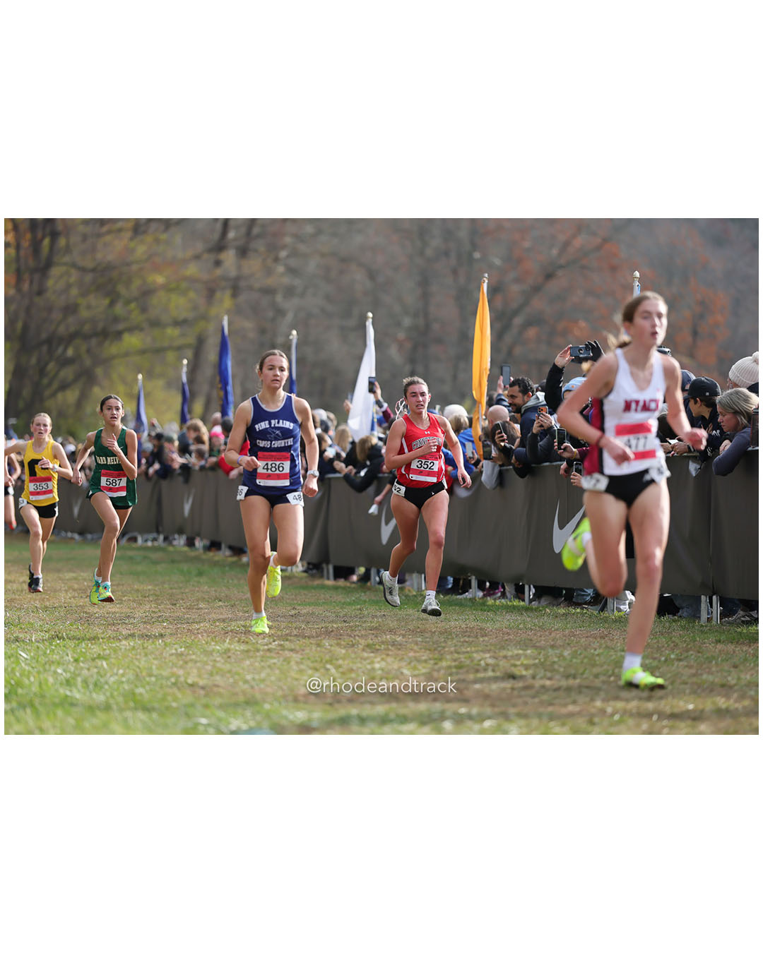 Violet Bliss, Pine Plains; Olivia Digaetano, Connetquot; Isabella Horn, Ward Melville - NXR NE NY - Bowdoin Park - Wappingers Falls, NY November 11, 2025 - Bowdoin Park - Wappingers Falls, New York - November 22, 2025 File: ./251122-2025-NXR-NE-NY-Federation-Championships-Bowdoin-Park-128-296A7309.jpg Violet Bliss, Pine Plains; Olivia Digaetano, Connetquot; Isabella Horn, Ward Melville - NXR NE NY - Bowdoin Park - Wappingers Falls, NY Nov…