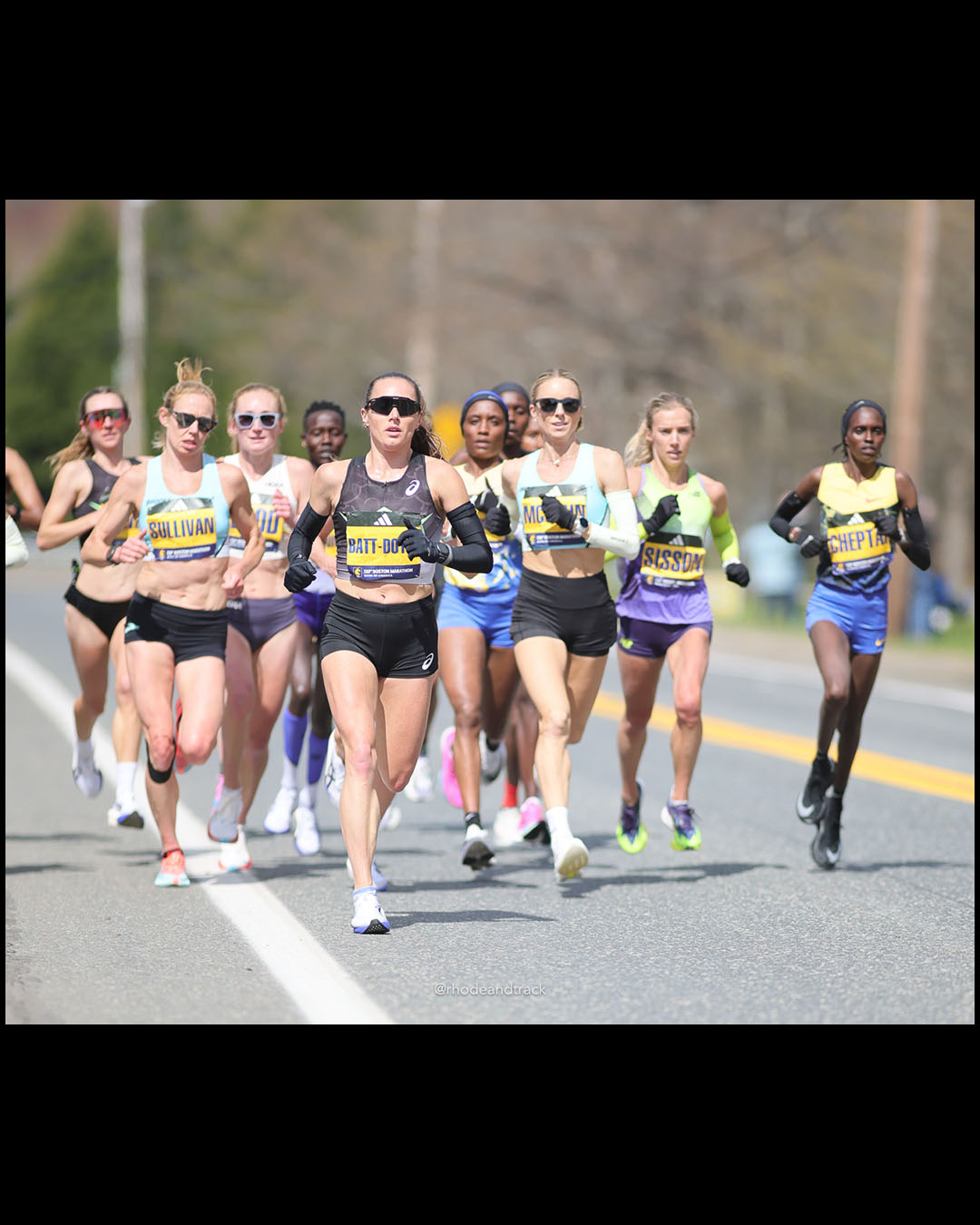 260420 2026 Boston Marathon 122 296A7331 File: ./260420-2026-Boston-Marathon-122-296A7331.jpg 260420 2026 Boston Marathon 122 296A7331 – 2026 Boston Marathon – Apr 20, 2026 – Route 135, Natick, MA 01760 – bib #122