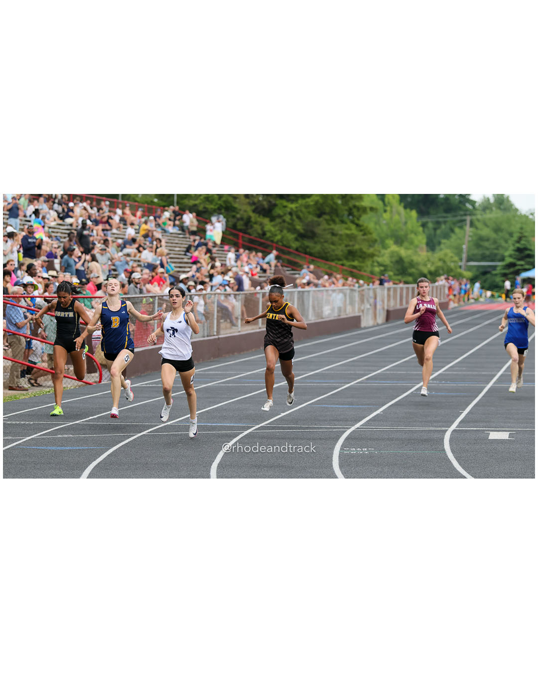 Olivia Tucker, La Salle Academy, 10 - Rose Couto, Moses Brown School, 10 - Kate Pearse, Barrington High School, 11 - Jezayah Gomes, Central High School, 10 - Ellie Gagnon, North Kingstown High School, 10 - 2026 RI Outdoor Track and Field State Championships - Brown Stadium - Providence, Rhode Island - June 06, 2026 File: ./dir-200m/260606-2026-RI-Outdoor-Track-And-Field-State-Championships-Brown-809-296A4935.jpg Olivia Tucker, La Salle Academy, 10 - Rose Couto, Moses Brown School, 10 - Kate Pearse, Barrington High School, 11 - Jezayah Gomes, Central…
