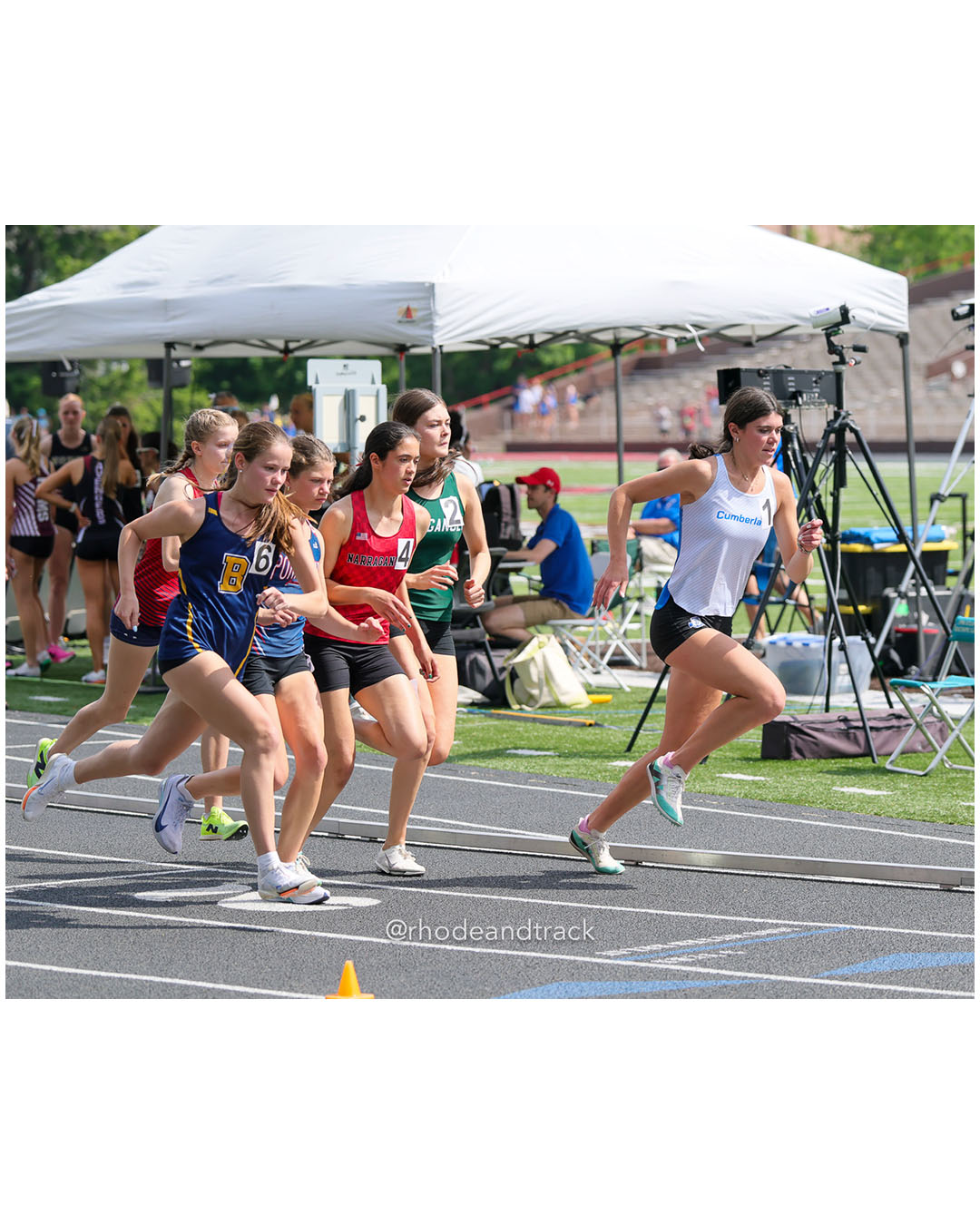Charli McCue, Cumberland, 12 - Karuna Lohmann, Narragansett High School, 12 - Meg Adams, Portsmouth High School, 9 - Ella Reagan, Barrington High School, 12 - 2026 RI Outdoor Track and Field State Championships - Brown Stadium - Providence, Rhode Island - June 06, 2026 File: ./dir-800m/260606-2026-RI-Outdoor-Track-And-Field-State-Championships-Brown-699-296A0359.jpg Charli McCue, Cumberland, 12 - Karuna Lohmann, Narragansett High School, 12 - Meg Adams, Portsmouth High School, 9 - Ella Reagan, Barringto…