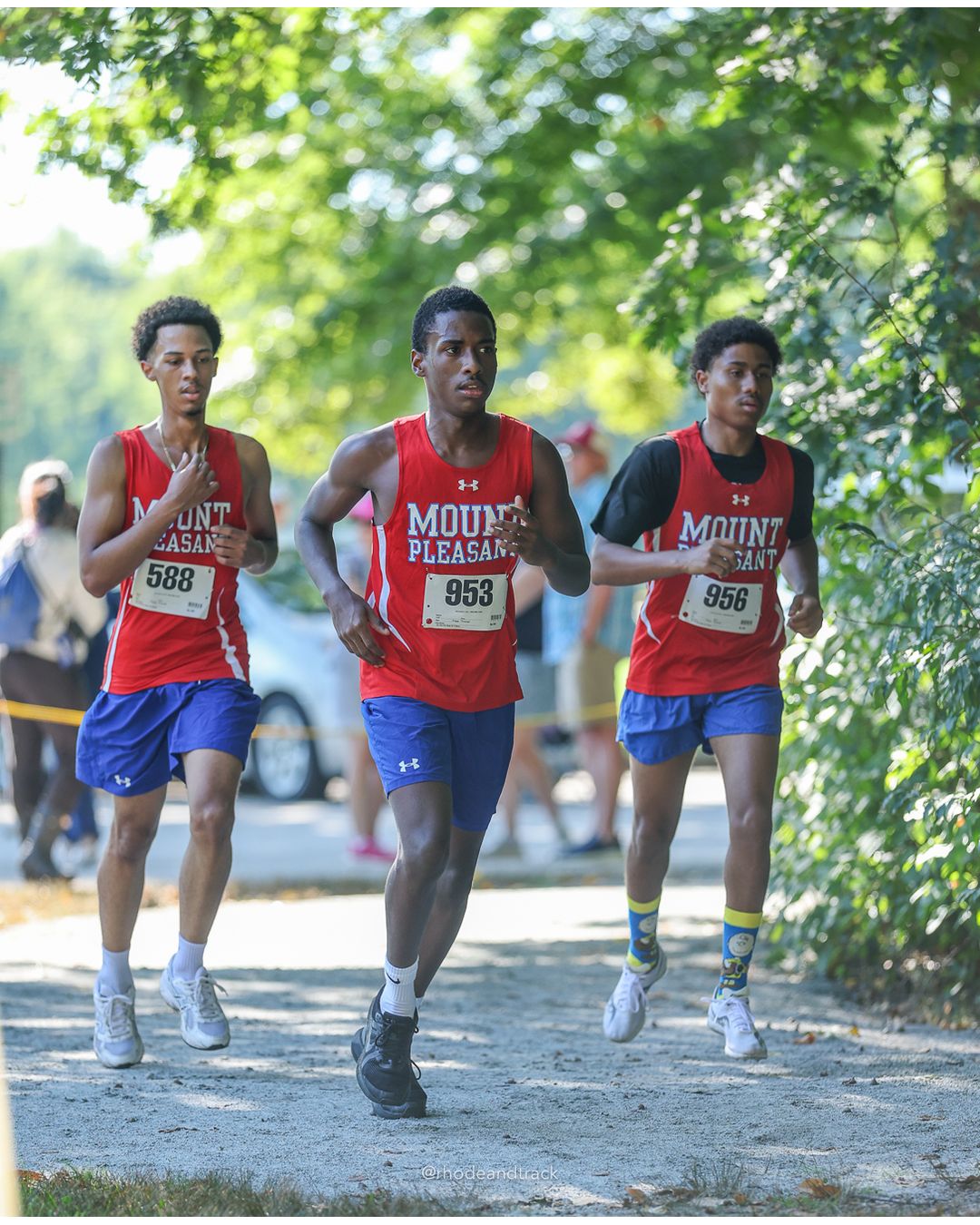 #1588 Emma Siciliano, North Kingstown High School; #953 Danae Rodriguez, Mount Pleasant High School, 5k Run - Boys (W Johnston), P84, 24:39.66; #956 Randy Rosario, Mount Pleasant High School, 5k Run - Boys (W Johnston), P86, 24:52.52 - #956 Randy Rosario, Mount Pleasant High School, 5k Run - Boys (W Johnston), P86, 24:52.52; #953 Danae Rodriguez, Mount Pleasant High School, 5k Run - Boys (W Johnston), P84, 24:39.66 - 2026 Injury Fund Carnival XC - Deerfield Park - Greenville, Rhode Island - September 05, 2026 File: ./dir-1-5k_Run-Boys-W_Johnston/260905-2026-injury-fund-xc-deerfield-park-78-398A3688.jpg #1588 Emma Siciliano, North Kingstown High School; #953 Danae Rodriguez, Mount Pleasant High School, 5k Run - Boys (W Johnston), P84, 24:39…
