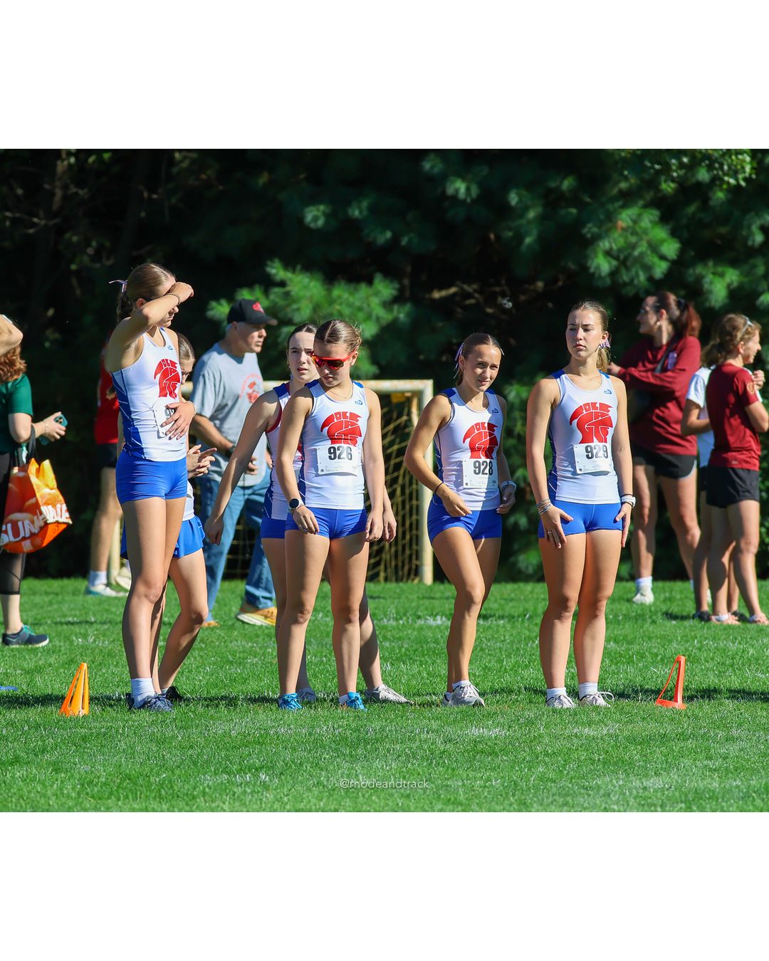 #926 Dante Antonelli, La Salle Academy, 5k Run - Girls (Roy), P24, 22:56.77; #928 Melody Wolowicz, La Salle Academy, 5k Run - Girls (Roy), P4, 20:05.09; #929 Nebo Amaechina, La Salle Academy, 5k Run - Girls (Roy), P19, 22:37.82 - #926 Dante Antonelli, La Salle Academy, 5k Run - Girls (Roy), P24, 22:56.77; #929 Nebo Amaechina, La Salle Academy, 5k Run - Girls (Roy), P19, 22:37.82; #928 Melody Wolowicz, La Salle Academy, 5k Run - Girls (Roy), P4, 20:05.09 - 2026 Injury Fund Carnival XC - Deerfield Park - Greenville, Rhode Island - September 05, 2026 File: ./dir-2-5k_Run-Girls-Roy/260905-2026-injury-fund-xc-deerfield-park-198-8P0A0060.jpg #926 Dante Antonelli, La Salle Academy, 5k Run - Girls (Roy), P24, 22:56.77; #928 Melody Wolowicz, La Salle Academy, 5k Run - Girls (Roy),…