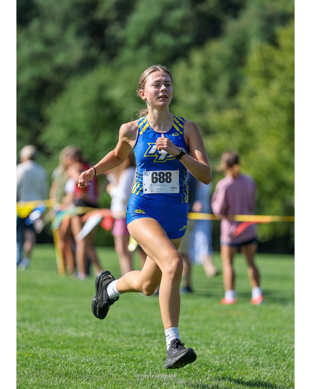 #688 Audrey Parente, North Providence High School, 5k Run - Girls (Roy), P53, 27:12.08 - #688 Audrey Parente, North Providence High School, 5k Run - Girls (Roy), P53, 27:12.08 - 2026 Injury Fund Carnival XC - Deerfield Park - Greenville, Rhode Island - September 05, 2026 File: ./dir-2-5k_Run-Girls-Roy/260905-2026-injury-fund-xc-deerfield-park-272-398A6335.jpg #688 Audrey Parente, North Providence High School, 5k Run - Girls (Roy), P53, 27:12.08 - #688 Audrey Parente, North Providence High School,…