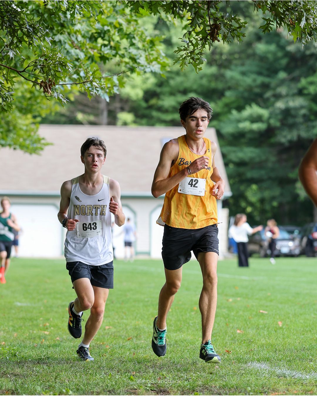 #643 Caleb Enser, North Kingstown High School, 5k Run - Boys (K Johnston), P32, 19:10.01; #42 Wes Jones, Barrington High School - 2026 Injury Fund Carnival XC - Deerfield Park - Greenville, Rhode Island - September 05, 2026 File: ./dir-3-5k_Run-Boys-K_Johnston/260905-2026-injury-fund-xc-deerfield-park-356-398A7162.jpg #643 Caleb Enser, North Kingstown High School, 5k Run - Boys (K Johnston), P32, 19:10.01; #42 Wes Jones, Barrington High School - 2026 Inju…