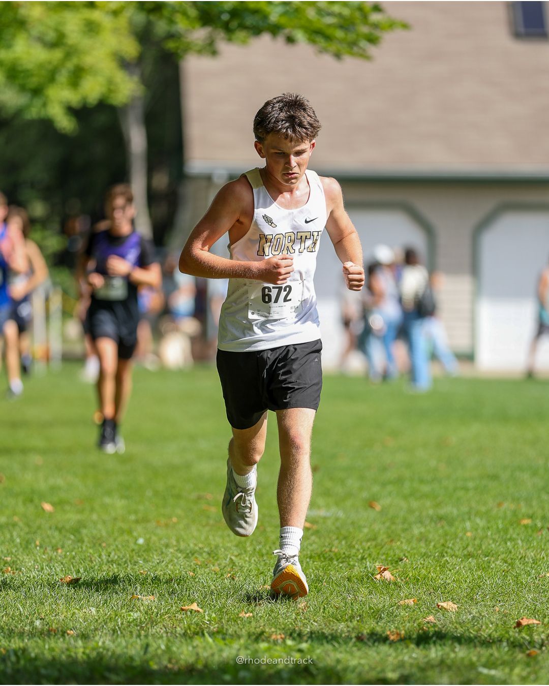 #672 Duncan Robertson, North Kingstown High School, 5k Run - Boys (K Johnston), P84, 21:49.94 - #672 Duncan Robertson, North Kingstown High School, 5k Run - Boys (K Johnston), P84, 21:49.94 - 2026 Injury Fund Carnival XC - Deerfield Park - Greenville, Rhode Island - September 05, 2026 File: ./dir-3-5k_Run-Boys-K_Johnston/260905-2026-injury-fund-xc-deerfield-park-372-398A7443.jpg #672 Duncan Robertson, North Kingstown High School, 5k Run - Boys (K Johnston), P84, 21:49.94 - #672 Duncan Robertson, North Kingstown High…