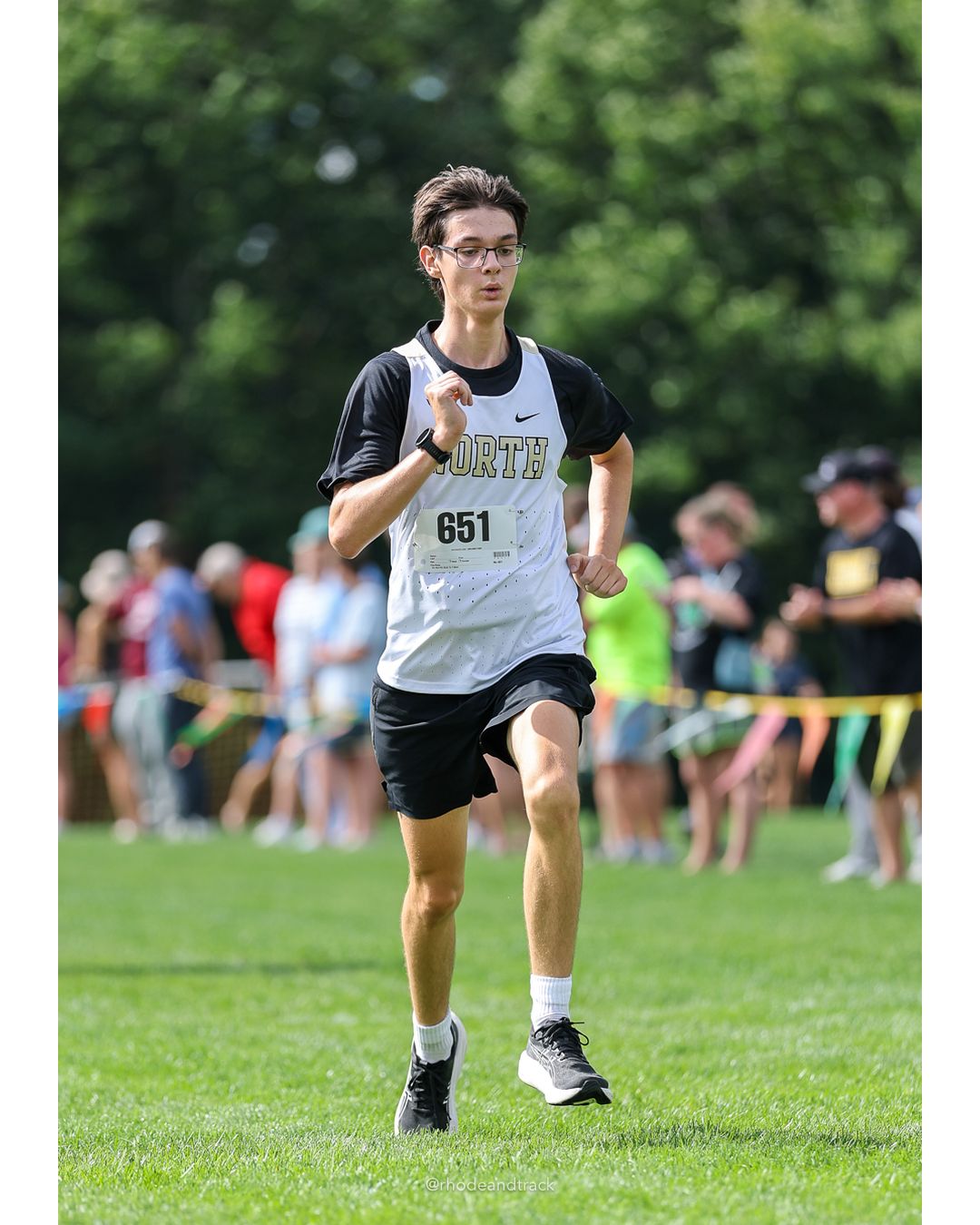 #651 David Hardison, North Kingstown High School, 5k Run - Boys (K Johnston), P87, 21:57.33 - #651 David Hardison, North Kingstown High School, 5k Run - Boys (K Johnston), P87, 21:57.33 - 2026 Injury Fund Carnival XC - Deerfield Park - Greenville, Rhode Island - September 05, 2026 File: ./dir-3-5k_Run-Boys-K_Johnston/260905-2026-injury-fund-xc-deerfield-park-477-398A9052.jpg #651 David Hardison, North Kingstown High School, 5k Run - Boys (K Johnston), P87, 21:57.33 - #651 David Hardison, North Kingstown High Sch…