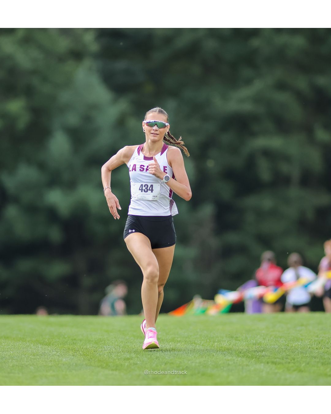 #434 Alyssa Parenteau, La Salle Academy, 5k Run - Girls (Hindley), P1, 19:17.34 - #434 Alyssa Parenteau, La Salle Academy, 5k Run - Girls (Hindley), P1, 19:17.34 - 2026 Injury Fund Carnival XC - Deerfield Park - Greenville, Rhode Island - September 05, 2026 File: ./dir-4-5k_Run-Girls-Hindley/260905-2026-injury-fund-xc-deerfield-park-650-8P0A0443.jpg #434 Alyssa Parenteau, La Salle Academy, 5k Run - Girls (Hindley), P1, 19:17.34 - #434 Alyssa Parenteau, La Salle Academy, 5k Run - Girls (…