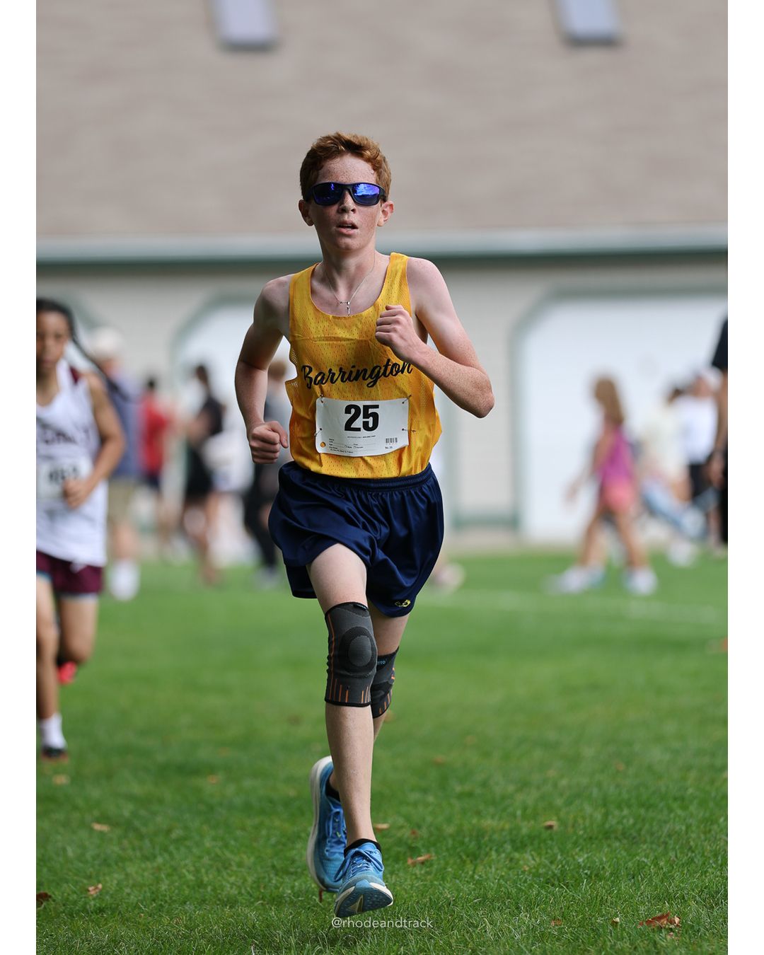 #25 William Anderson, Barrington High School, 4k Run - Boys (Dwyer), P69, 18:54.39 - #25 William Anderson, Barrington High School, 4k Run - Boys (Dwyer), P69, 18:54.39 - 2026 Injury Fund Carnival XC - Deerfield Park - Greenville, Rhode Island - September 05, 2026 File: ./dir-5-4k_Run-Boys-Dwyer/260905-2026-injury-fund-xc-deerfield-park-755-398A3131.jpg #25 William Anderson, Barrington High School, 4k Run - Boys (Dwyer), P69, 18:54.39 - #25 William Anderson, Barrington High School, 4k Run -…