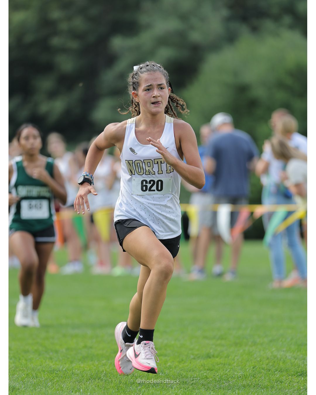 #620 Josephine Panoutsakopoulos, North Kingstown High School, 4k Run - Girls (Leddy), P40, 21:00.87 - #620 Josephine Panoutsakopoulos, North Kingstown High School, 4k Run - Girls (Leddy), P40, 21:00.87 - 2026 Injury Fund Carnival XC - Deerfield Park - Greenville, Rhode Island - September 05, 2026 File: ./dir-6-4k_Run-Girls-Leddy/260905-2026-injury-fund-xc-deerfield-park-1036-398A6639.jpg #620 Josephine Panoutsakopoulos, North Kingstown High School, 4k Run - Girls (Leddy), P40, 21:00.87 - #620 Josephine Panoutsakopoulos, Nort…
