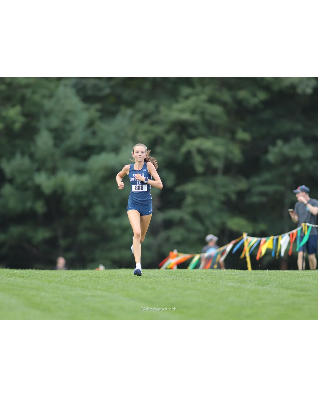 #868 Emma Morrisey, South Kingstown High School, 4k Run - Girls (Leddy), P1, 14:58.63 - #868 Emma Morrisey, South Kingstown High School, 4k Run - Girls (Leddy), P1, 14:58.63 - 2026 Injury Fund Carnival XC - Deerfield Park - Greenville, Rhode Island - September 05, 2026 File: ./dir-6-4k_Run-Girls-Leddy/260905-2026-injury-fund-xc-deerfield-park-1039-8P0A0803.jpg #868 Emma Morrisey, South Kingstown High School, 4k Run - Girls (Leddy), P1, 14:58.63 - #868 Emma Morrisey, South Kingstown High School, 4k…