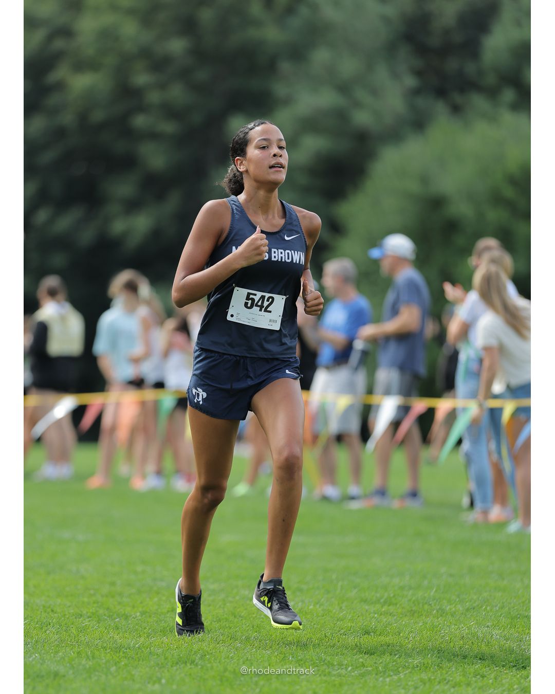 #542 Elle Stanley, Moses Brown School, 4k Run - Girls (Leddy), P44, 21:20.18 - 2026 Injury Fund Carnival XC - Deerfield Park - Greenville, Rhode Island - September 05, 2026 File: ./dir-6-4k_Run-Girls-Leddy/260905-2026-injury-fund-xc-deerfield-park-1041-398A6706.jpg #542 Elle Stanley, Moses Brown School, 4k Run - Girls (Leddy), P44, 21:20.18 - 2026 Injury Fund Carnival XC - Deerfield Park - Greenville,…