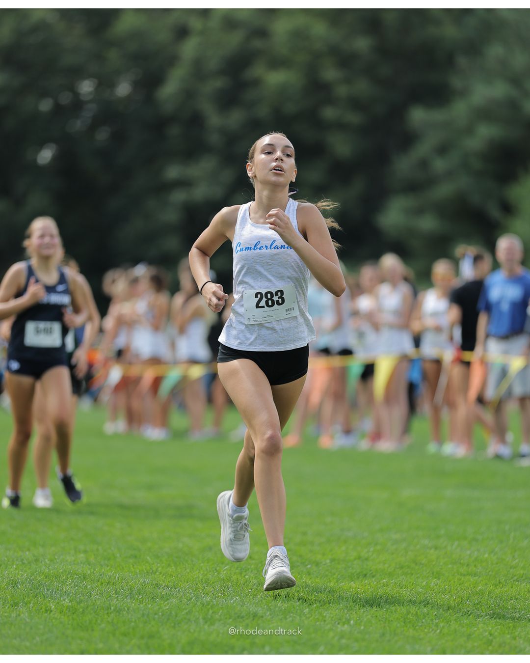 #283 Lilly Mozzoni, Cumberland, 4k Run - Girls (Leddy), P45, 21:23.36 - #283 Lilly Mozzoni, Cumberland, 4k Run - Girls (Leddy), P45, 21:23.36 - 2026 Injury Fund Carnival XC - Deerfield Park - Greenville, Rhode Island - September 05, 2026 File: ./dir-6-4k_Run-Girls-Leddy/260905-2026-injury-fund-xc-deerfield-park-1043-398A6716.jpg #283 Lilly Mozzoni, Cumberland, 4k Run - Girls (Leddy), P45, 21:23.36 - #283 Lilly Mozzoni, Cumberland, 4k Run - Girls (Leddy), P45, 21:23.…