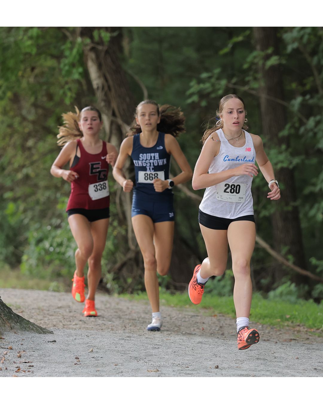 #280 Caylee Kurbec, Cumberland, 4k Run - Girls (Leddy), P2, 15:38.08; #868 Emma Morrisey, South Kingstown High School, 4k Run - Girls (Leddy), P1, 14:58.63 - #338 Julia Fuimarello, East Greenwich High School, 4k Run - Girls (Leddy), P3, 15:50.74; #280 Caylee Kurbec, Cumberland, 4k Run - Girls (Leddy), P2, 15:38.08; #868 Emma Morrisey, South Kingstown High School, 4k Run - Girls (Leddy), P1, 14:58.63 - 2026 Injury Fund Carnival XC - Deerfield Park - Greenville, Rhode Island - September 05, 2026 File: ./dir-6-4k_Run-Girls-Leddy/260905-2026-injury-fund-xc-deerfield-park-930-398A5516.jpg #280 Caylee Kurbec, Cumberland, 4k Run - Girls (Leddy), P2, 15:38.08; #868 Emma Morrisey, South Kingstown High School, 4k Run - Girls (Ledd…