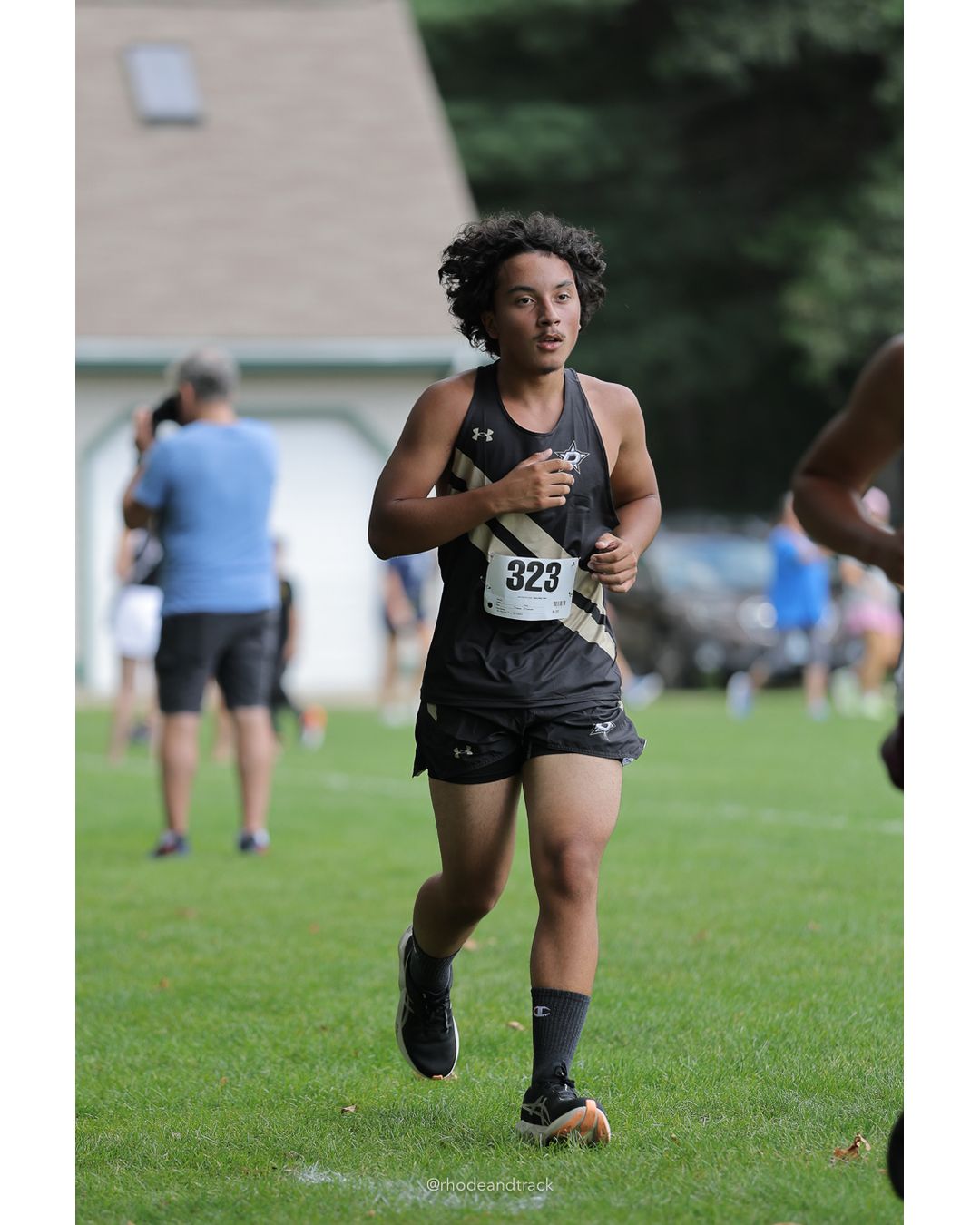 #323 Skyler Berrios, Davies High School, 5k Run - Boys (Myers), P91, 23:38.28 - #323 Skyler Berrios, Davies High School, 5k Run - Boys (Myers), P91, 23:38.28 - 2026 Injury Fund Carnival XC - Deerfield Park - Greenville, Rhode Island - September 05, 2026 File: ./dir-7-5k_Run-Boys-Myers/260905-2026-injury-fund-xc-deerfield-park-1161-398A8501.jpg #323 Skyler Berrios, Davies High School, 5k Run - Boys (Myers), P91, 23:38.28 - #323 Skyler Berrios, Davies High School, 5k Run - Boys (Mye…
