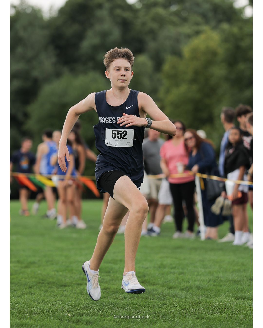 #552 Eli Danforth, Moses Brown School, 5k Run - Boys (Myers), P74, 21:52.37 - #552 Eli Danforth, Moses Brown School, 5k Run - Boys (Myers), P74, 21:52.37 - 2026 Injury Fund Carnival XC - Deerfield Park - Greenville, Rhode Island - September 05, 2026 File: ./dir-7-5k_Run-Boys-Myers/260905-2026-injury-fund-xc-deerfield-park-1241-398A0284.jpg #552 Eli Danforth, Moses Brown School, 5k Run - Boys (Myers), P74, 21:52.37 - #552 Eli Danforth, Moses Brown School, 5k Run - Boys (Myers),…