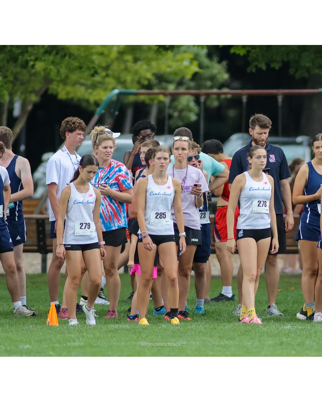 #285 Gabriella Stoothoff, Cumberland, 5k Run - Girls (Caswell), P4, 19:19.08; #278 Anna Bianchi, Cumberland, 5k Run - Girls (Caswell), P6, 20:36.60 - #285 Gabriella Stoothoff, Cumberland, 5k Run - Girls (Caswell), P4, 19:19.08; #279 Rebecca Davis, Cumberland, 5k Run - Girls (Caswell), P15, 22:51.39; #278 Anna Bianchi, Cumberland, 5k Run - Girls (Caswell), P6, 20:36.60 - 2026 Injury Fund Carnival XC - Deerfield Park - Greenville, Rhode Island - September 05, 2026 File: ./dir-8-5k_Run-Girls-Caswell/260905-2026-injury-fund-xc-deerfield-park-1319-8P0A1069.jpg #285 Gabriella Stoothoff, Cumberland, 5k Run - Girls (Caswell), P4, 19:19.08; #278 Anna Bianchi, Cumberland, 5k Run - Girls (Caswell), P6,…
